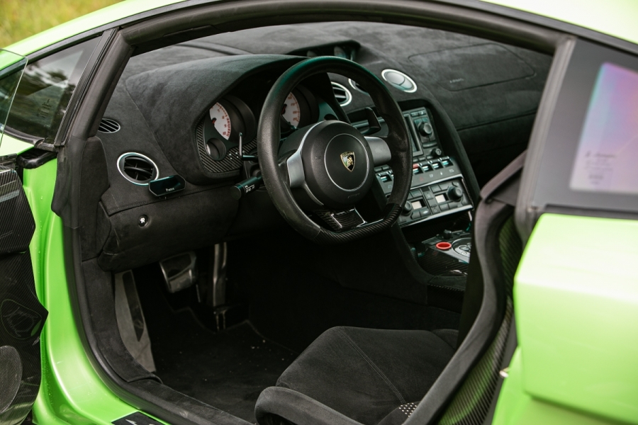 1965 Lotus Cortina Sells For Three Times More Than A Ferrari F430!