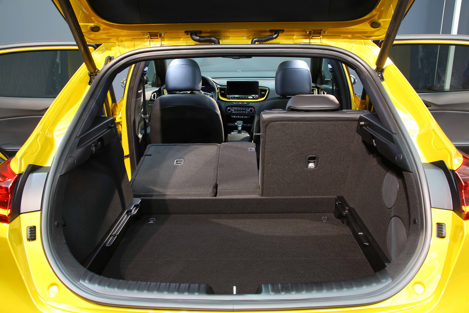 You Can Order The Brand New Kia XCeed Crossover In Britain From £20,795