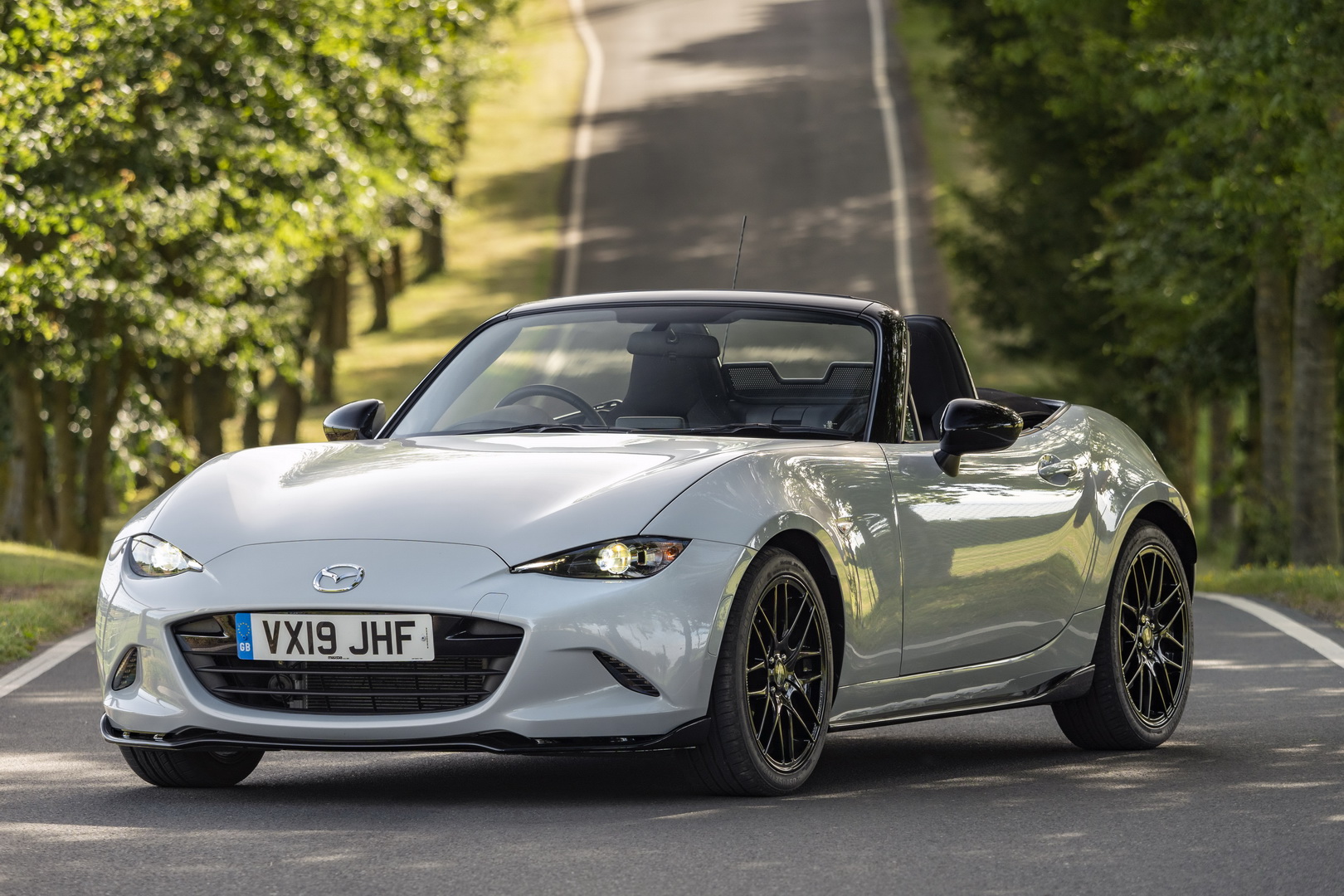 Personalize Your Mazda MX-5 With The Optional Cup And Design Packs