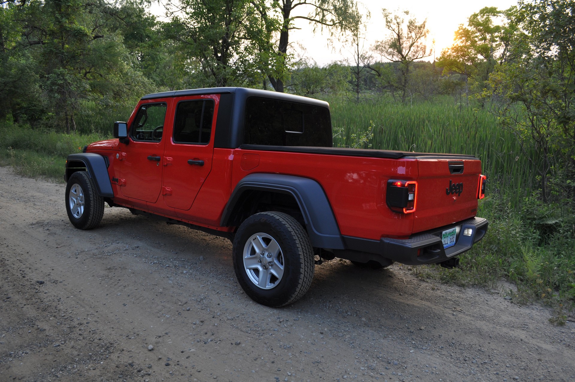 Driven: 2020 Jeep Gladiator Marks The End Of Boring Mid-Size Pickups