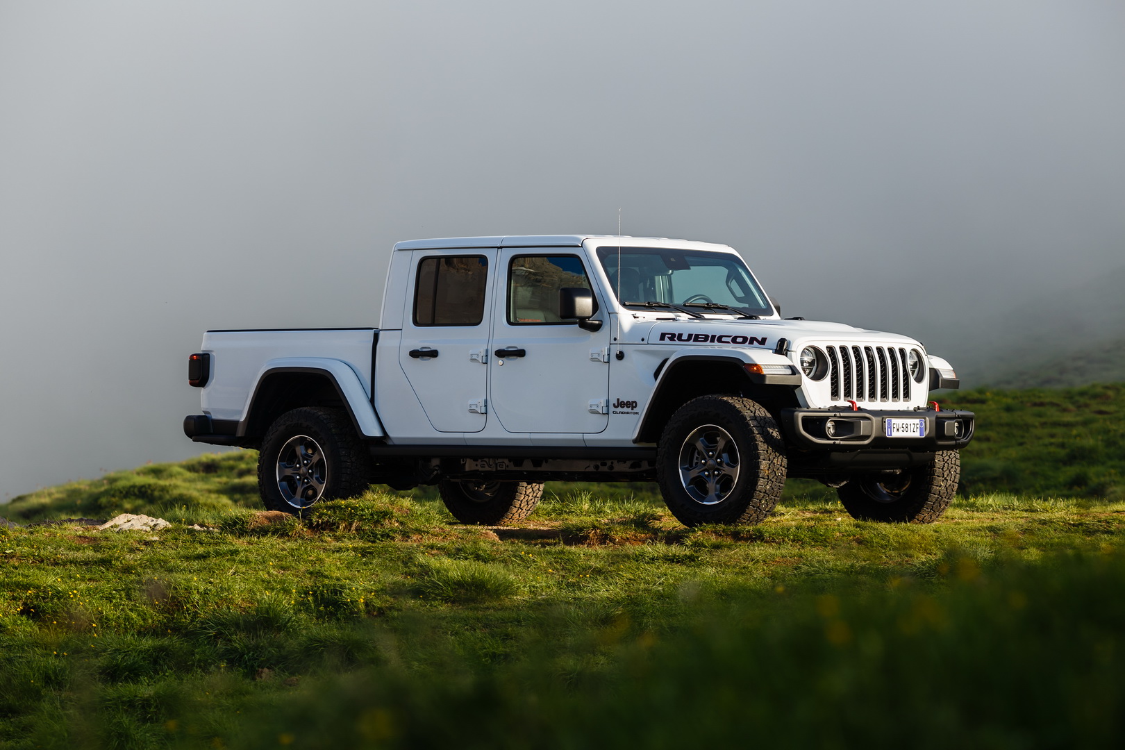 Euro-Spec Jeep Gladiator Getting 256 HP Diesel V6, Will Launch In 2020