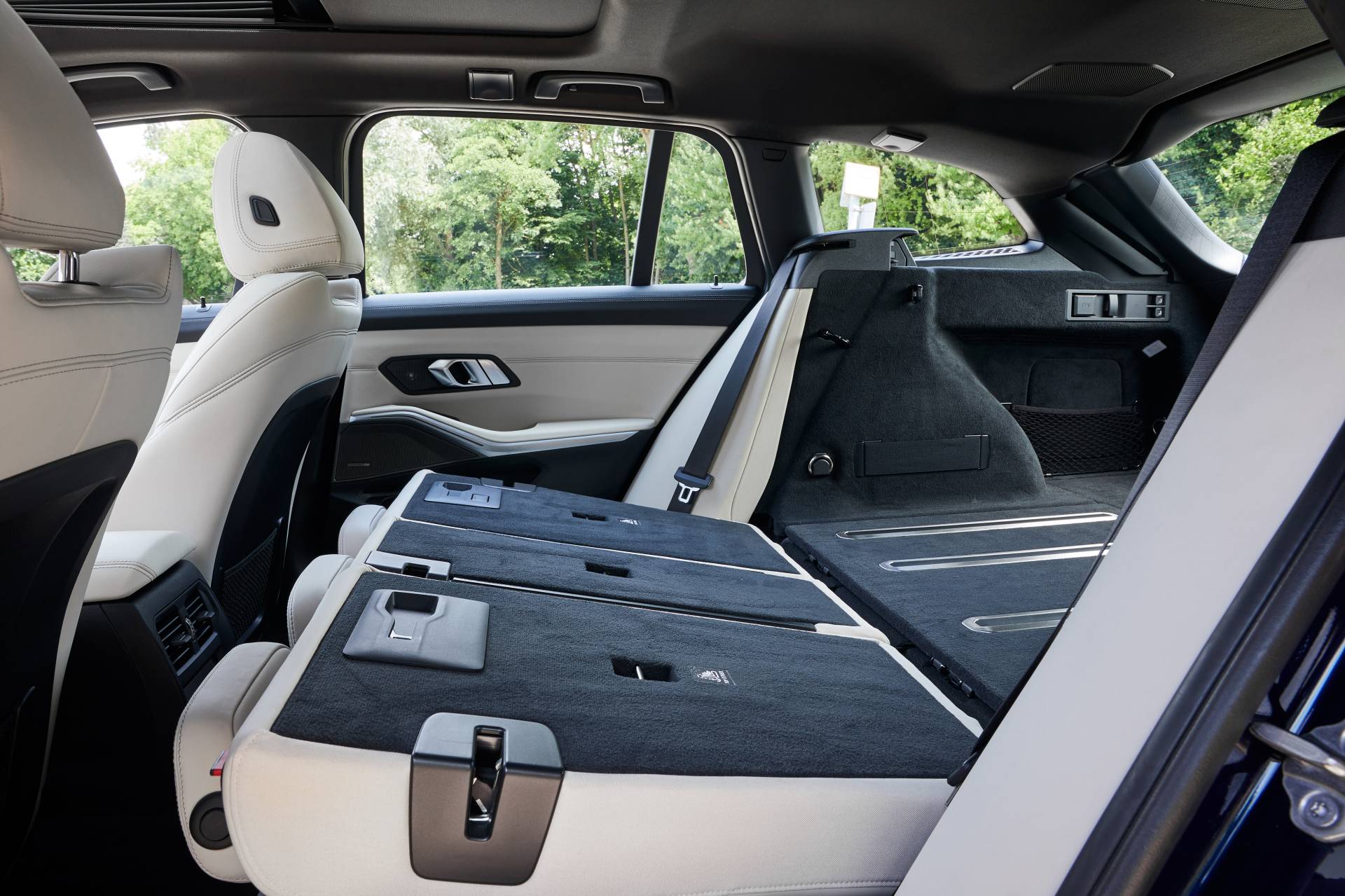 BMW Teases U.S. With “Forbidden Fruit” 2020 3 Series Touring Gallery