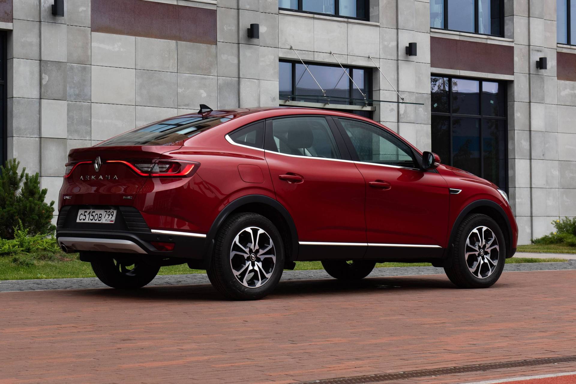 Renault Arkana Goes On Sale In Russia From Just Under $16,000