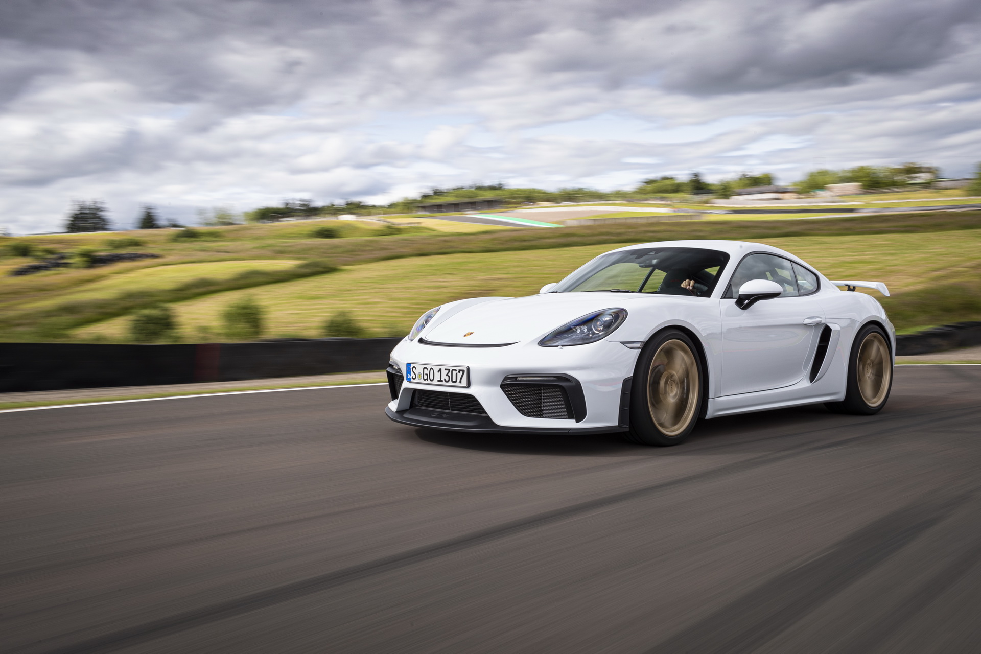 Massive Gallery Lets Us Bask In The Glory Of The 2020 Porsche 718 Cayman GT4