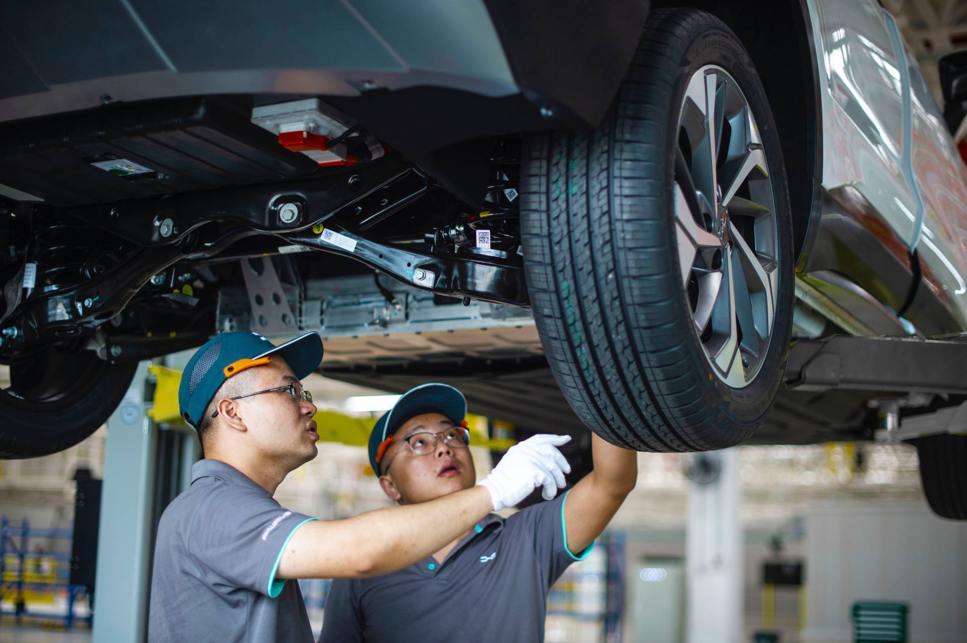 Aiways U5 EV Reaches Frankfurt After Epic 9,334-Mile Drive From China, Sets World Record