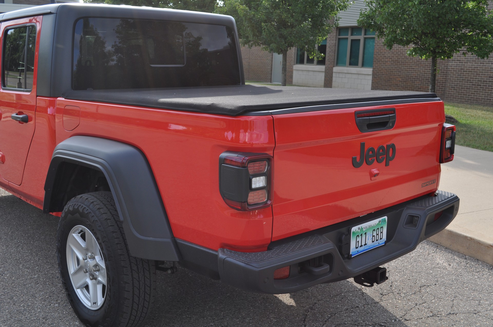 Driven: 2020 Jeep Gladiator Marks The End Of Boring Mid-Size Pickups