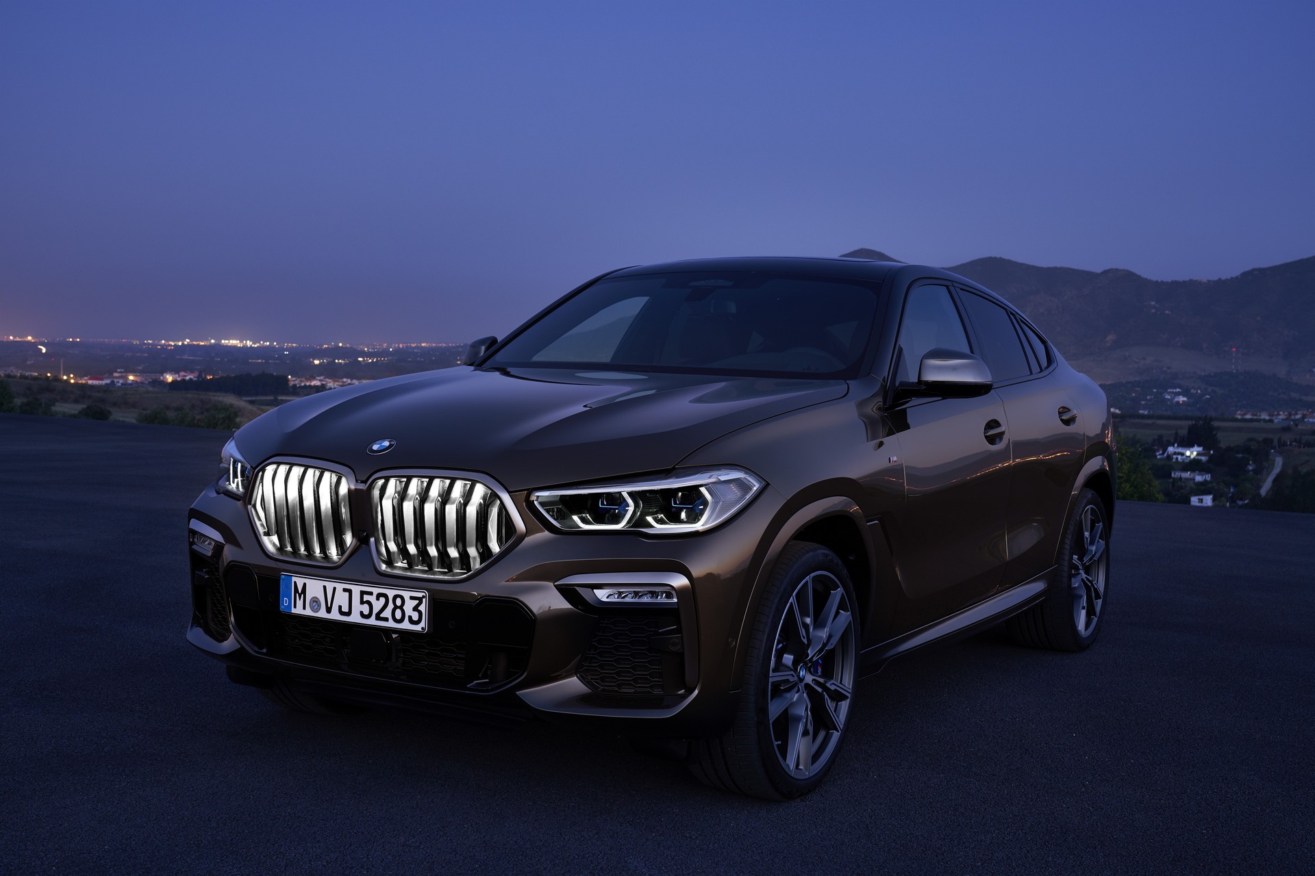 2020 BMW X6 Goes Official With Sportier Styling, 523 HP V8 Engine
