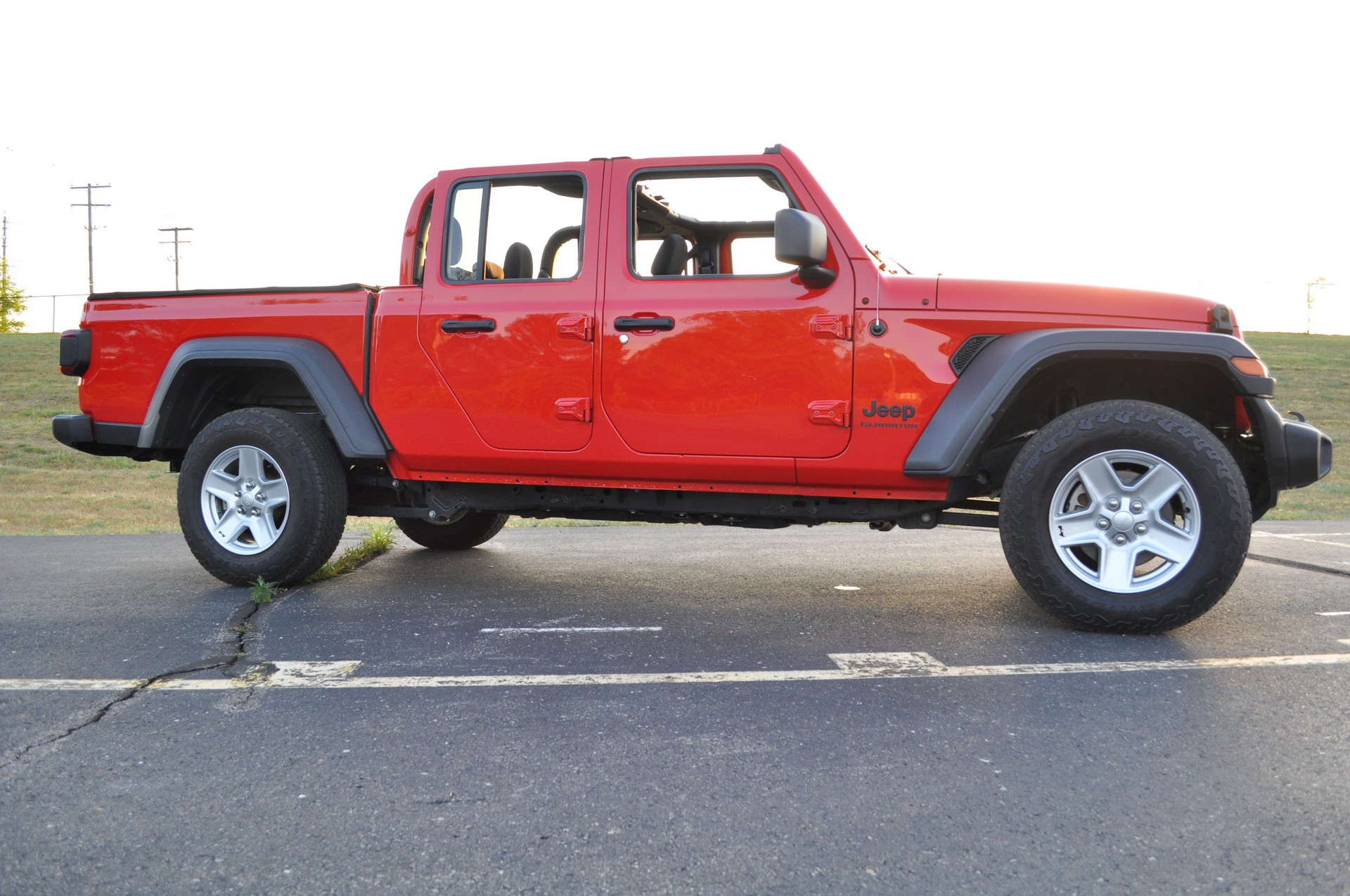 Driven: 2020 Jeep Gladiator Marks The End Of Boring Mid-Size Pickups