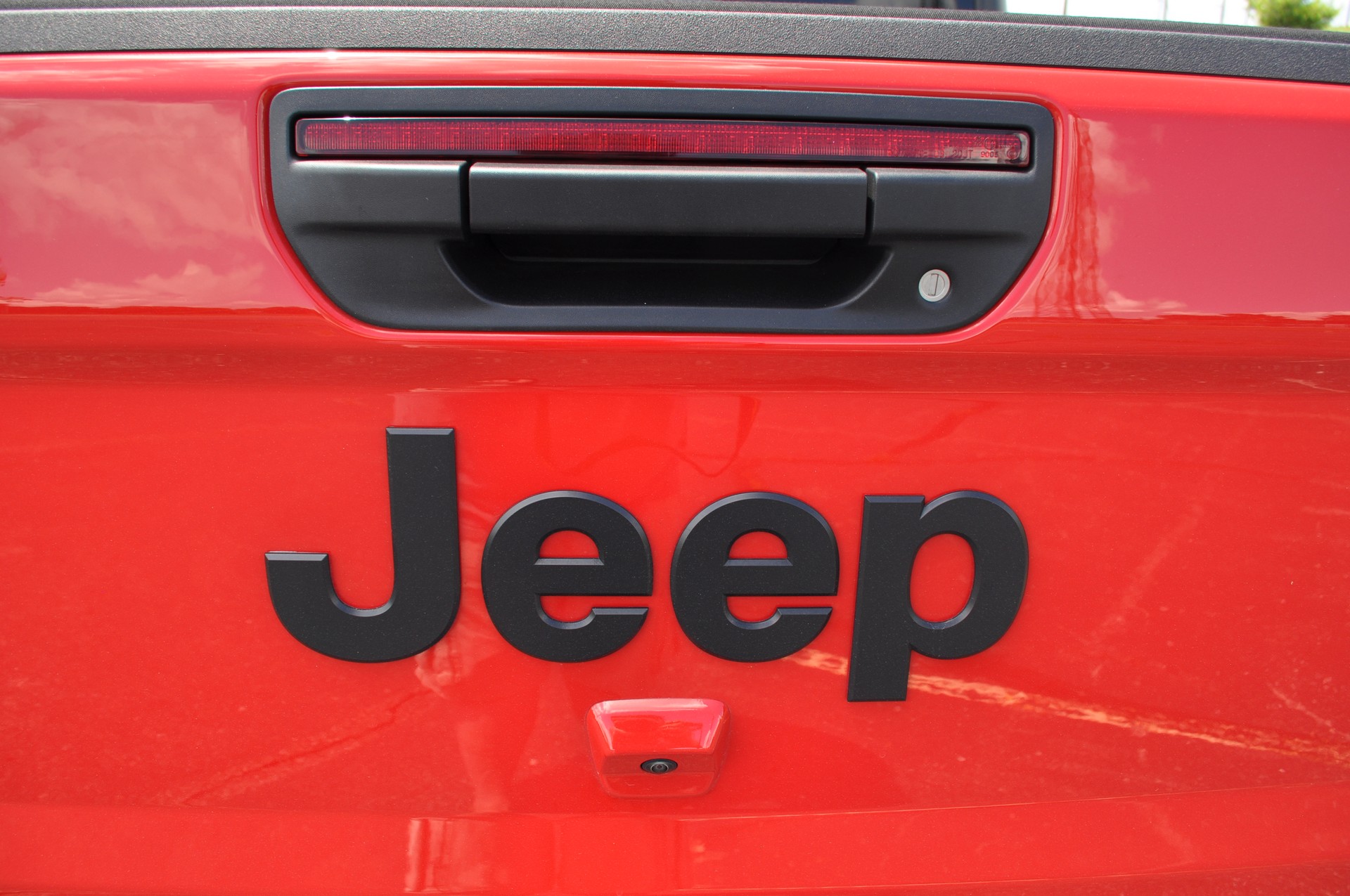 Driven: 2020 Jeep Gladiator Marks The End Of Boring Mid-Size Pickups