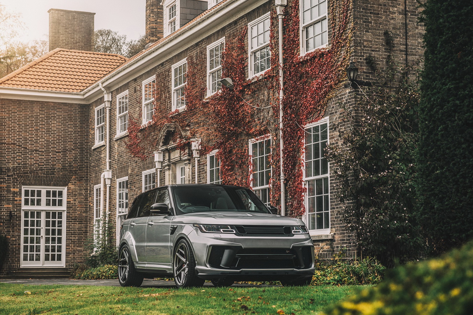 Range Rover Sport SVR By Kahn Goes For A Princely £101k