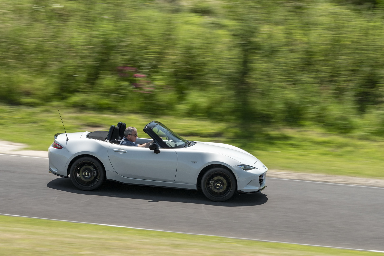 Personalize Your Mazda MX-5 With The Optional Cup And Design Packs