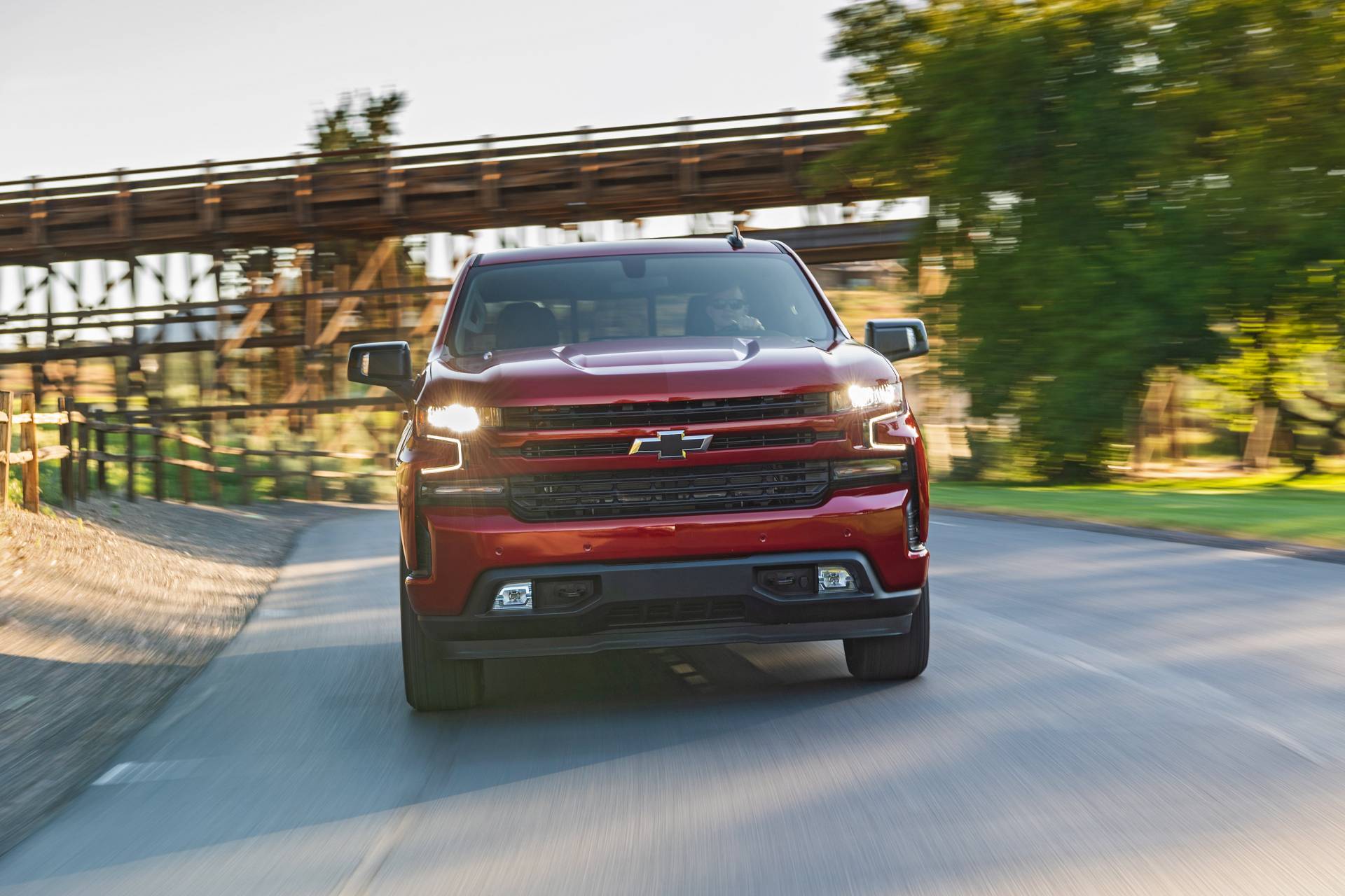 2020 Chevy Silverado 1500 Diesel Tops Rivals With EPA-Estimated 33 MPG Highway