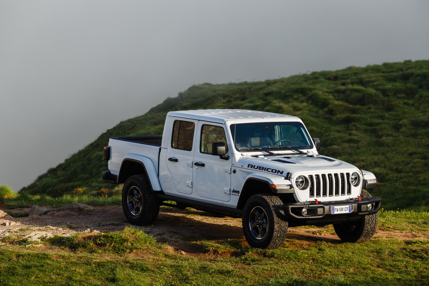 Euro-Spec Jeep Gladiator Getting 256 HP Diesel V6, Will Launch In 2020