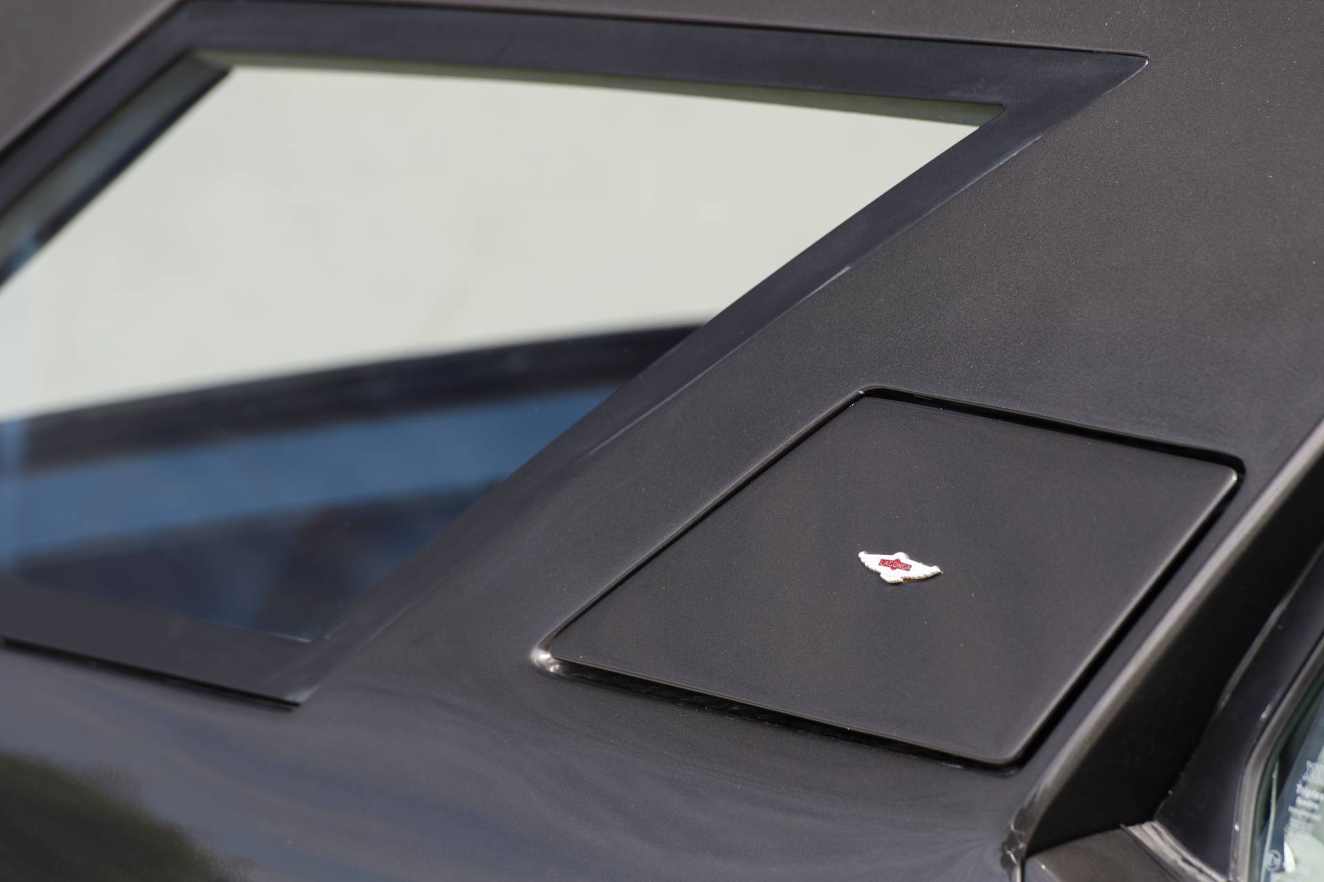 This 1987 Aston Martin Lagonda Shooting Brake Conversion Is Weirdly Appealing