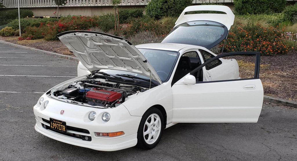  What’s This One-Owner 1997 Acura Integra Type R Worth To You?
