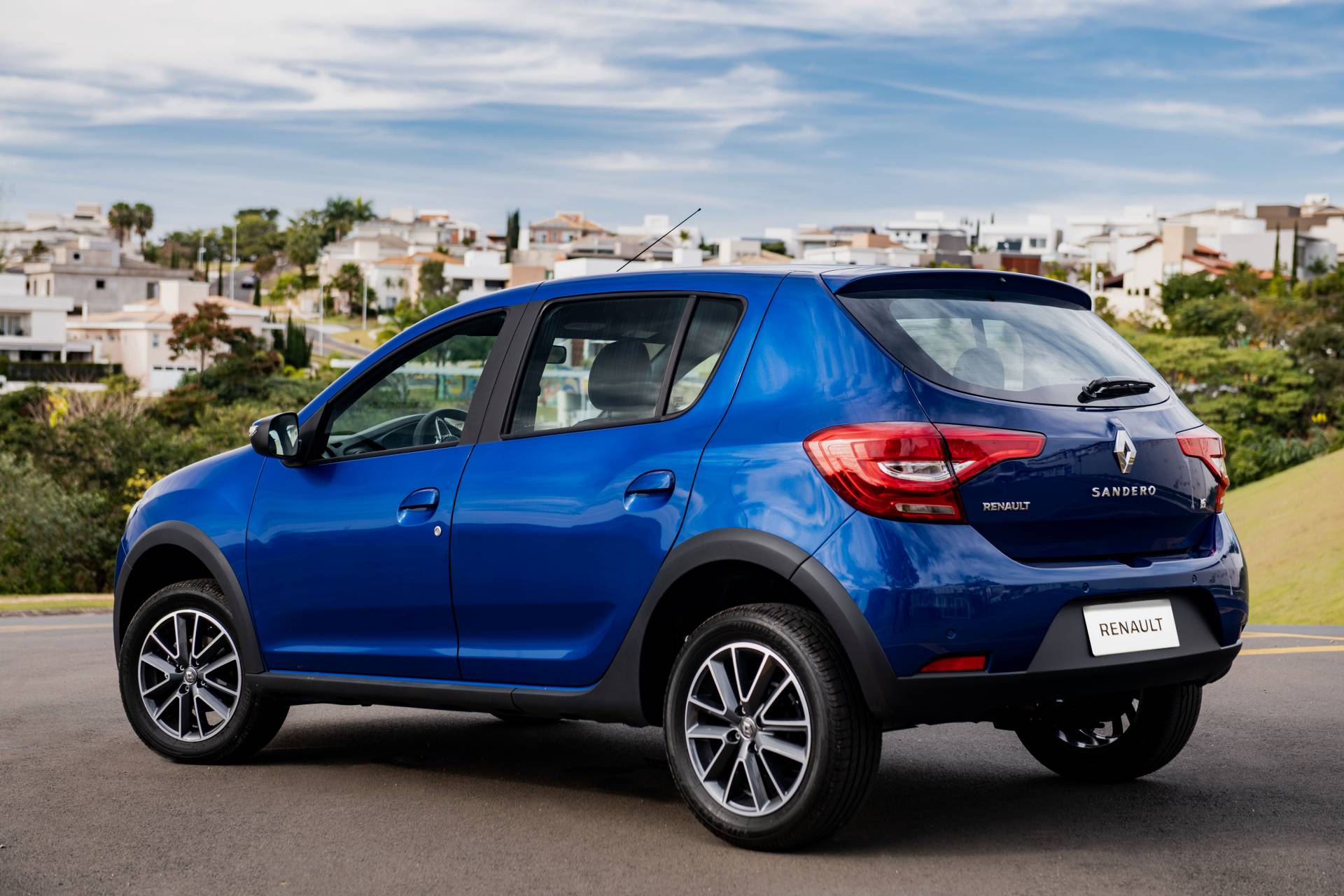 2020 Renault Logan, Sandero And Stepway Unveiled In Brazil With New Styling, CVT Option