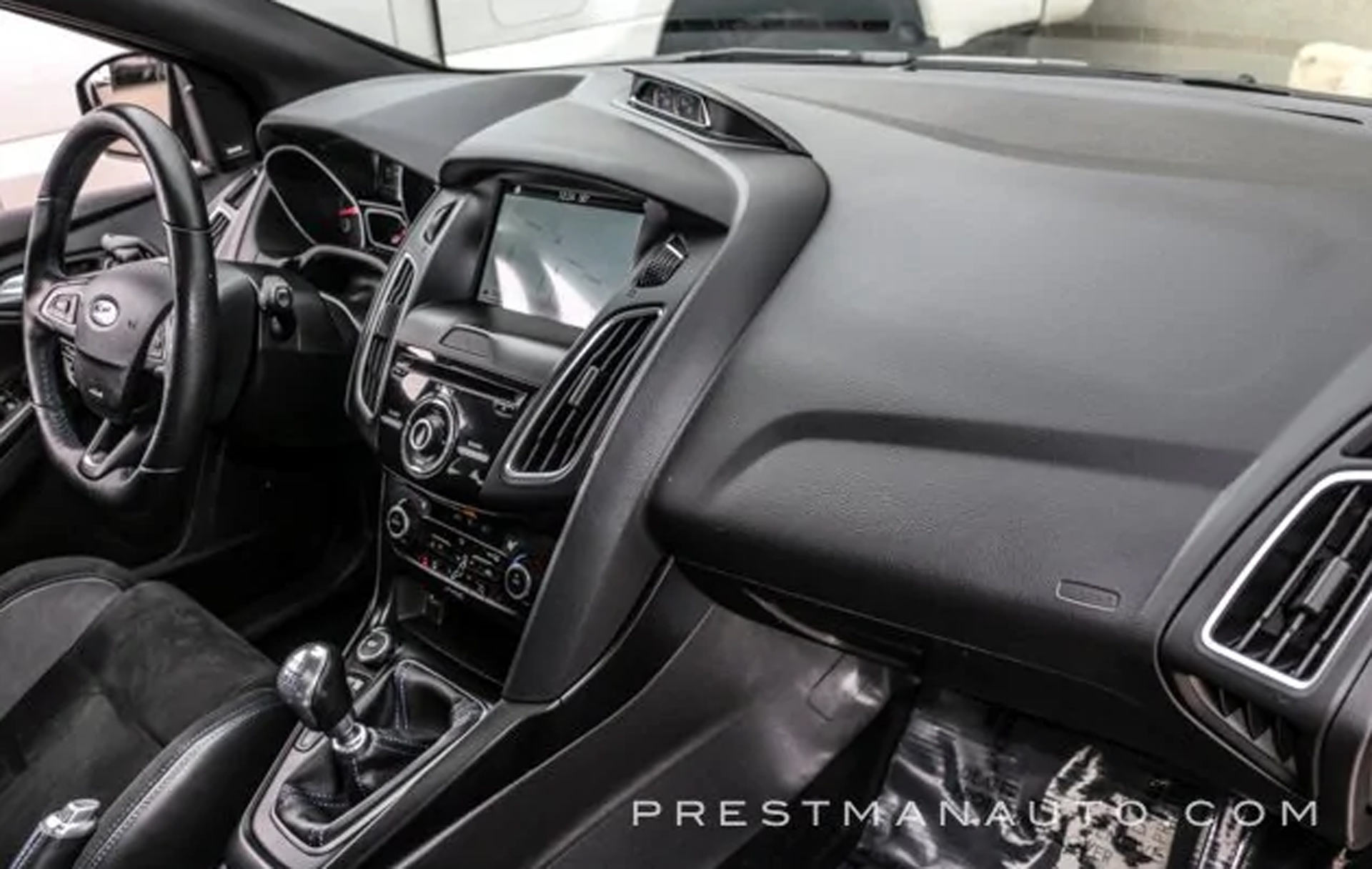 Buy This 2016 Ford Focus RS And Get A… Free Vape?