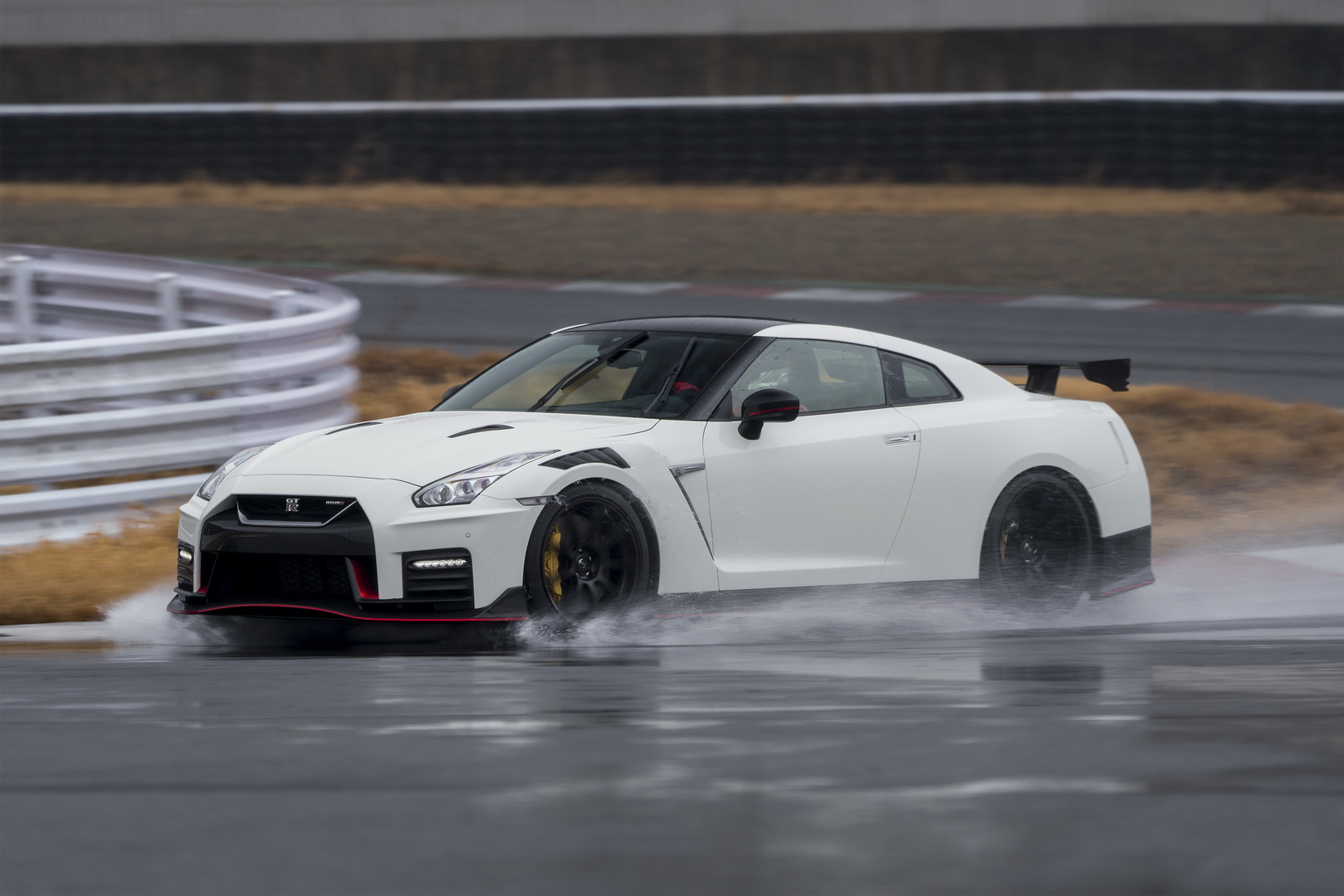 Nissan Prices 2020 GT-R From $113,540, NISMO From $210,740; Drops Over 120 Photos Too