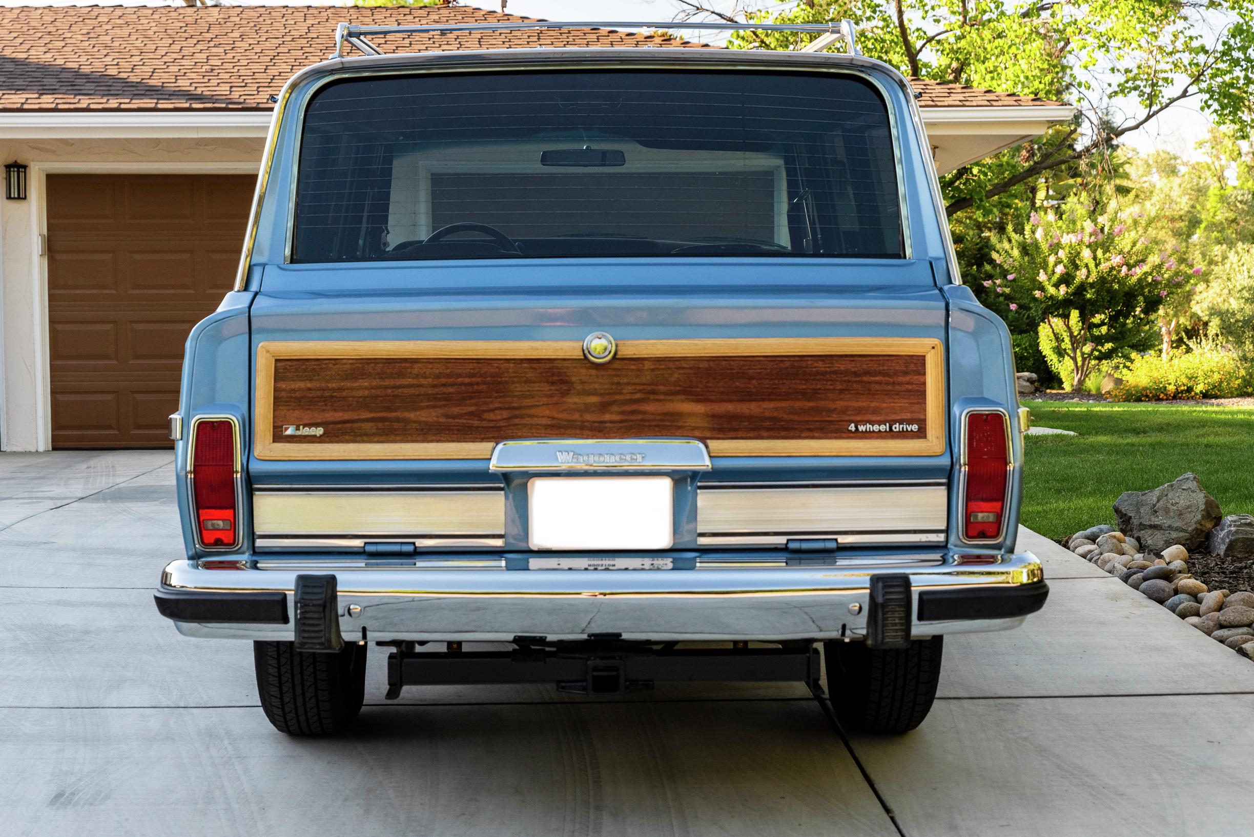1984 Jeep Grand Wagoneer With ‘Vette LS1 V8 Swap Sells For A Cool $61,000