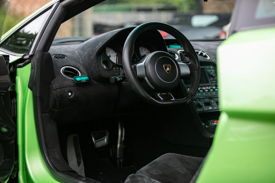 1965 Lotus Cortina Sells For Three Times More Than A Ferrari F430!