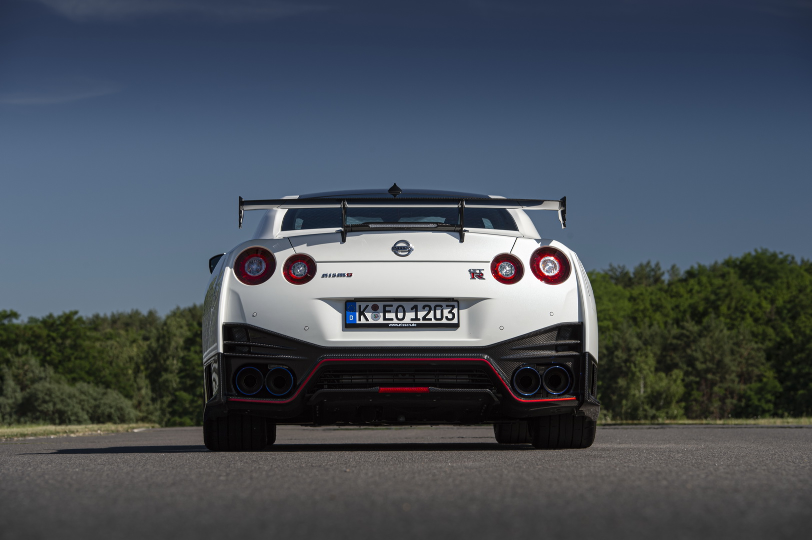 Nissan Prices 2020 GT-R From $113,540, NISMO From $210,740; Drops Over 120 Photos Too