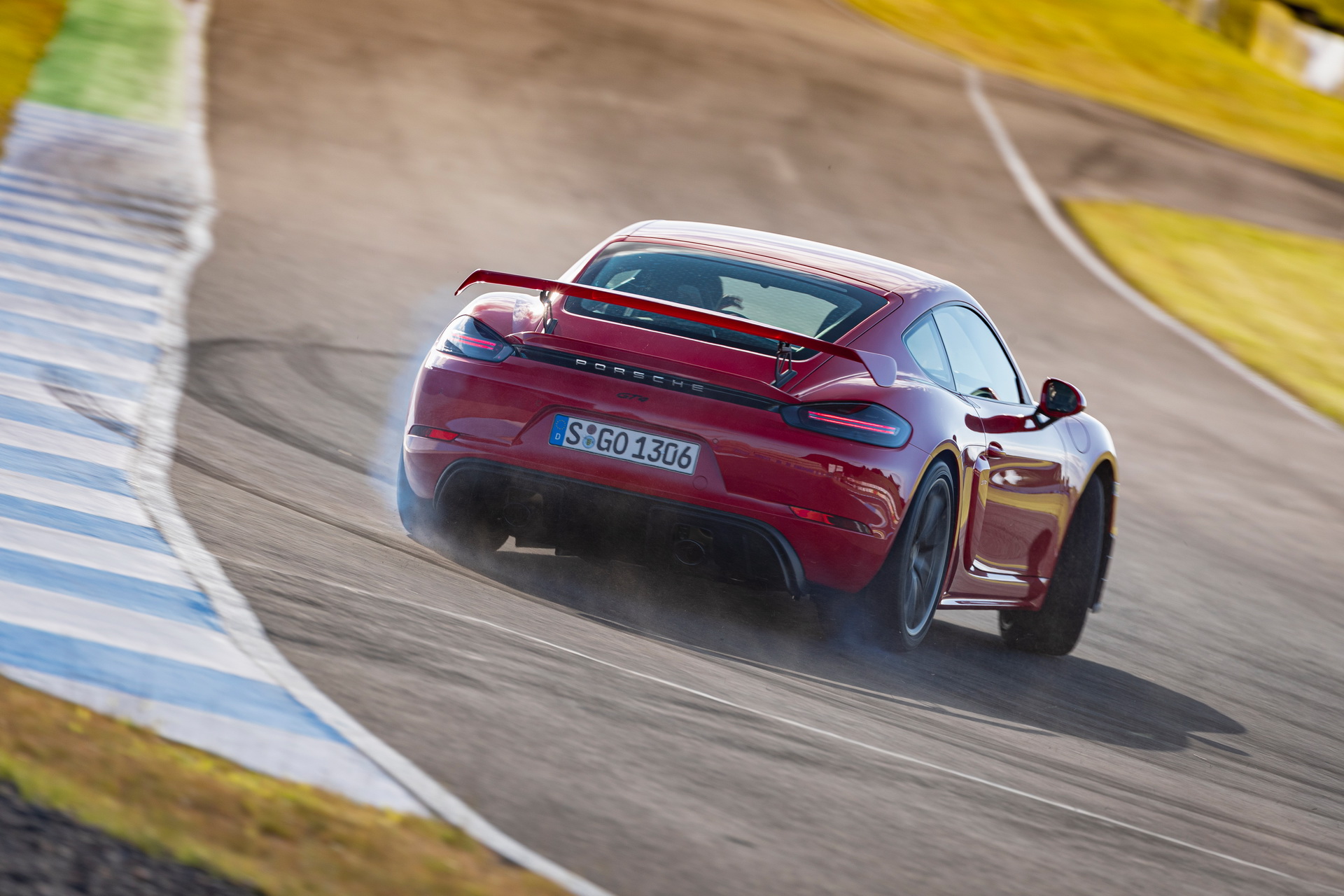 Massive Gallery Lets Us Bask In The Glory Of The 2020 Porsche 718 Cayman GT4