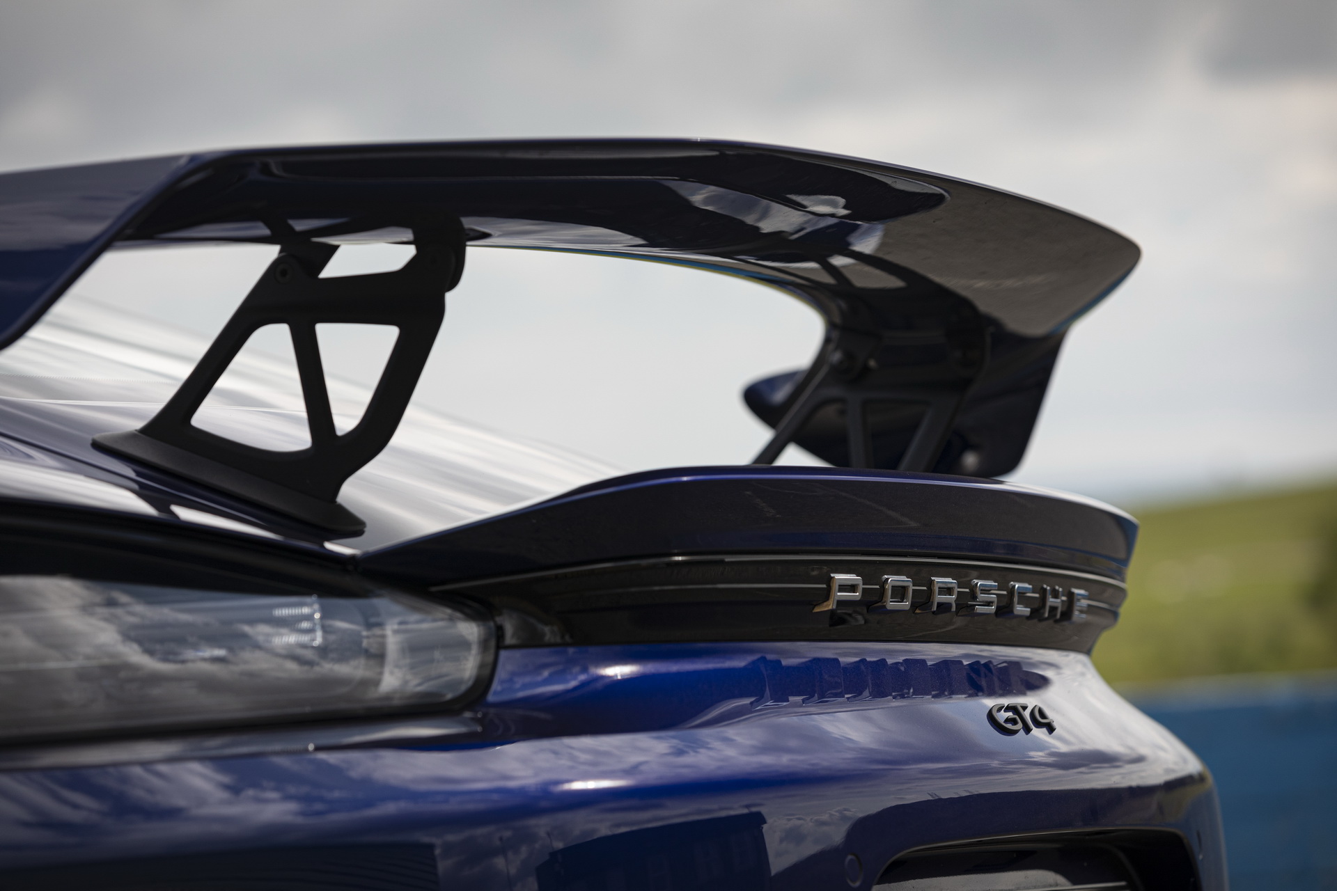 Massive Gallery Lets Us Bask In The Glory Of The 2020 Porsche 718 Cayman GT4