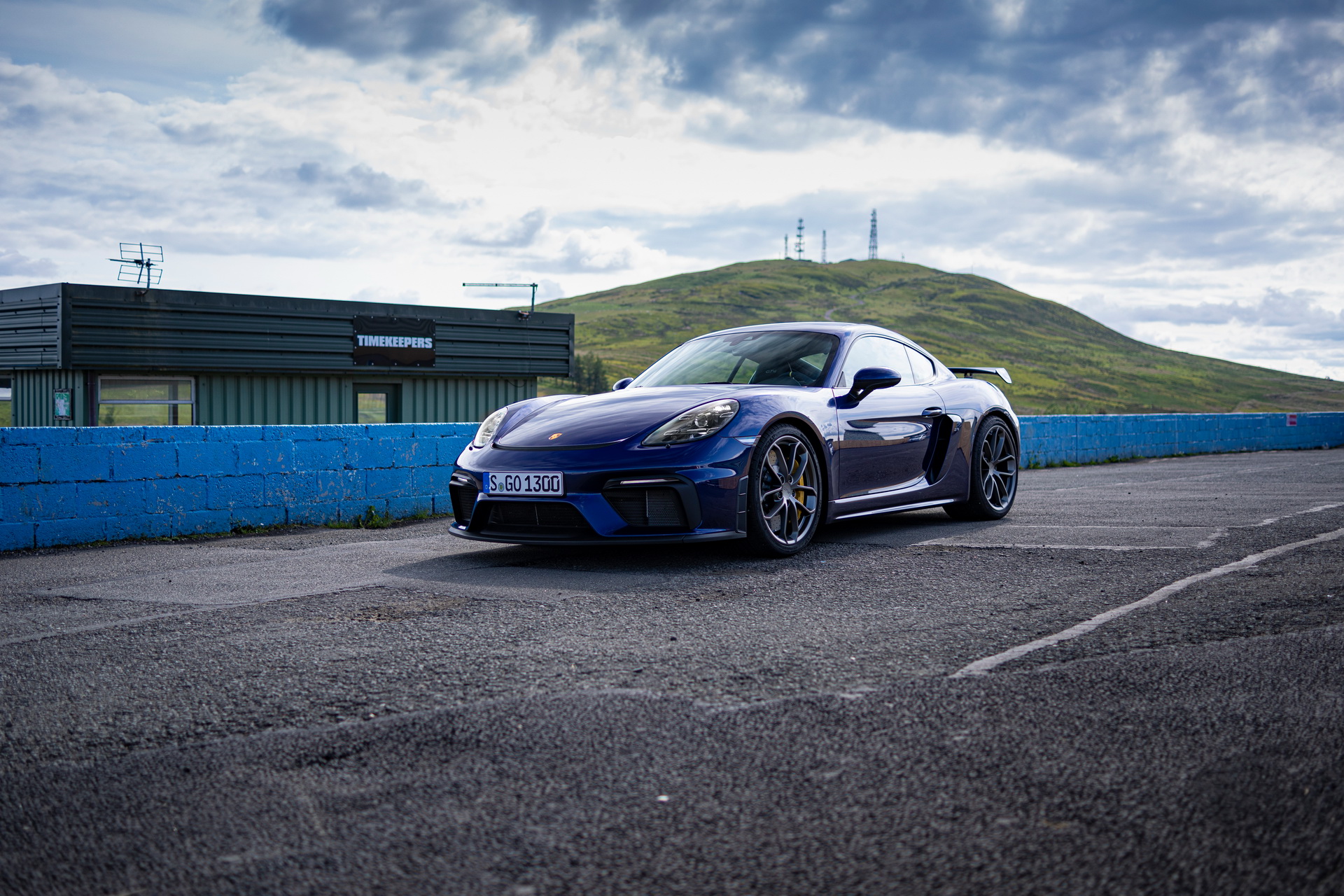 Massive Gallery Lets Us Bask In The Glory Of The 2020 Porsche 718 Cayman GT4