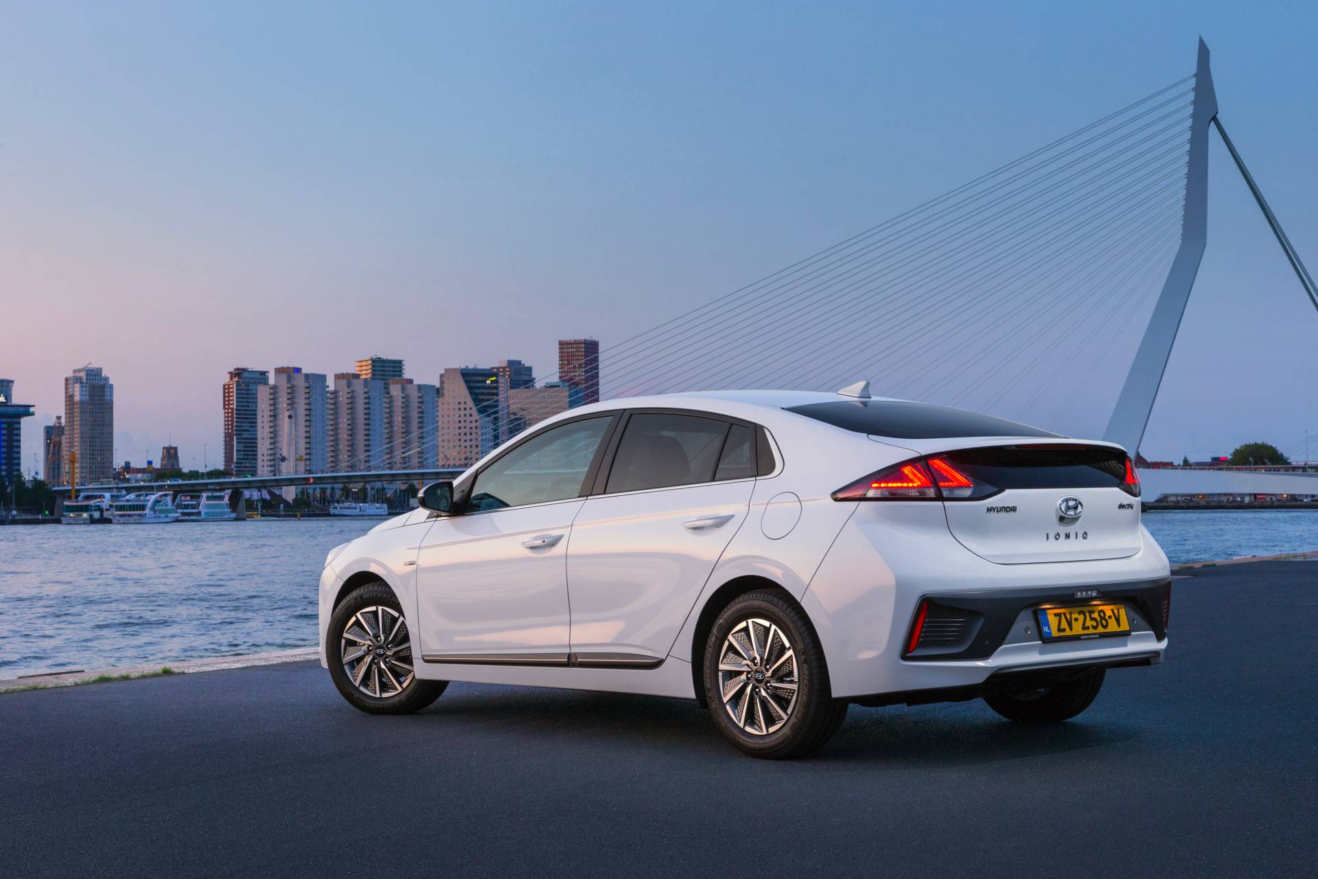 Facelifted 2020 Hyundai Ioniq Electric: Final Specs And New Photos Released