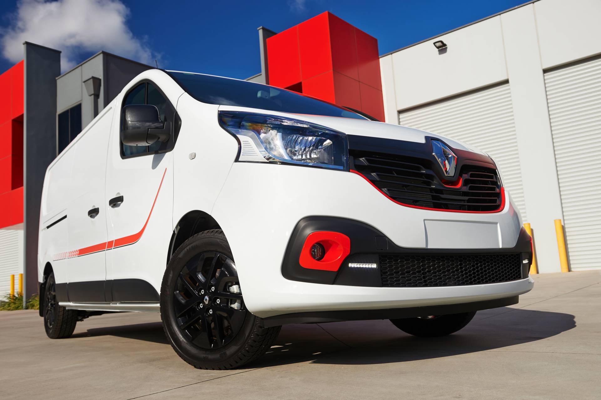 Renault Trafic Formula Edition Returns To Australia, Packs Megane RS Manual Gearbox