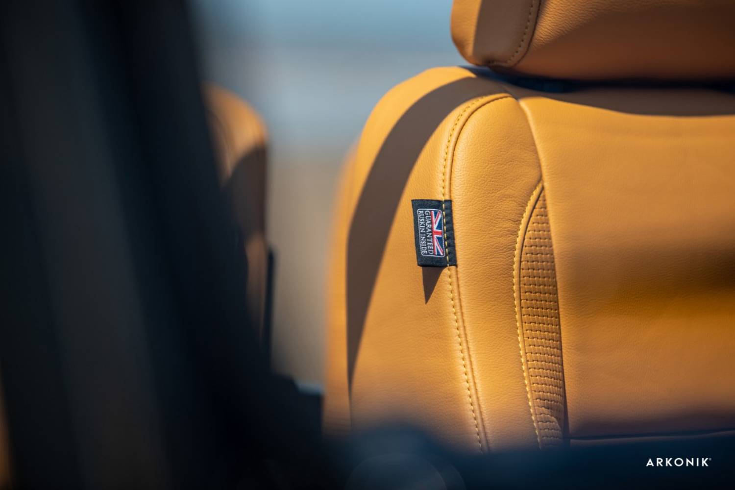 1989 Land Rover Defender 90 “So-Cal” Restomod Is How Someone Spent $170,000