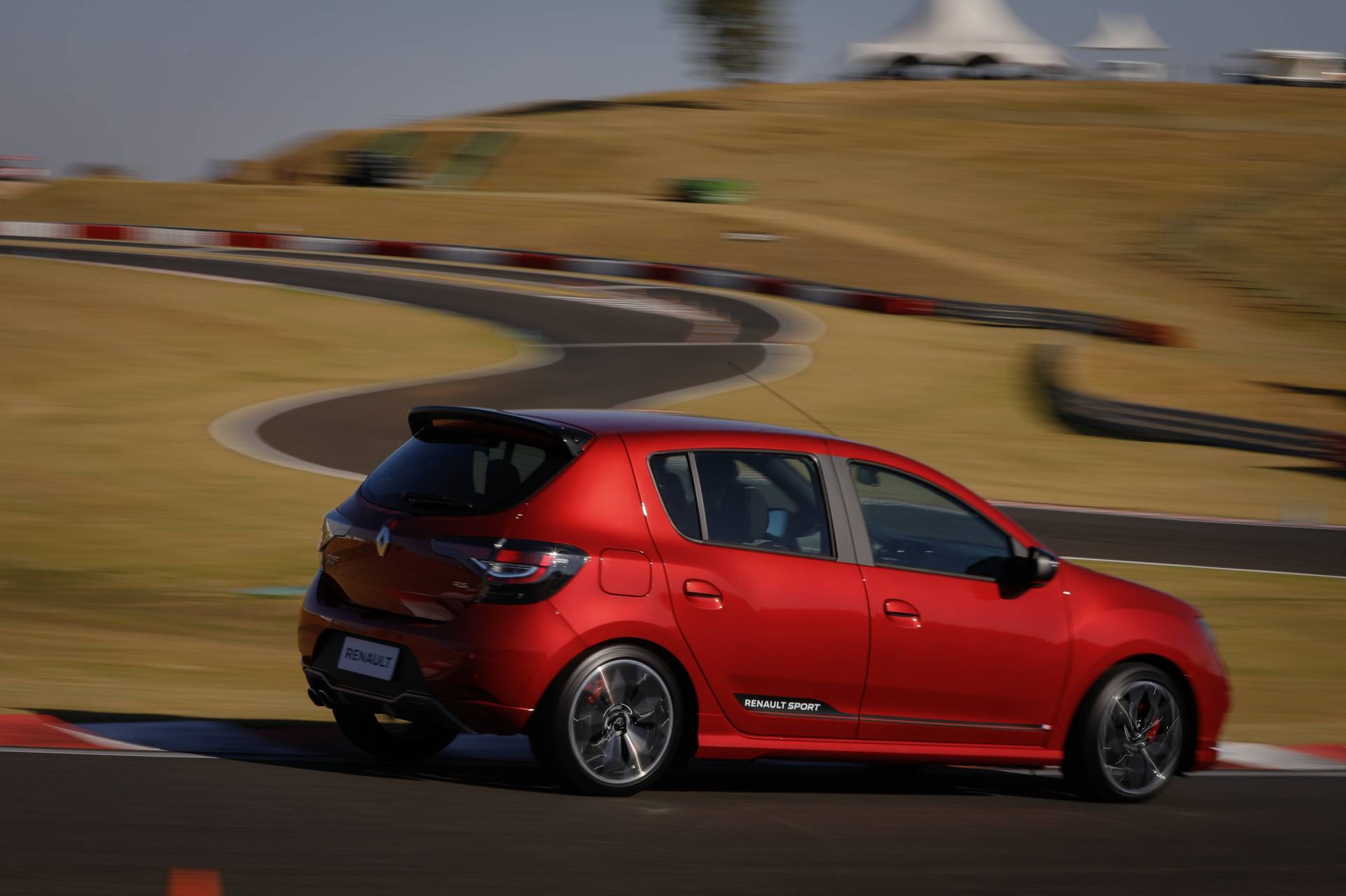2020 Renault Sandero RS Revealed, Remains A South America-Only Affair