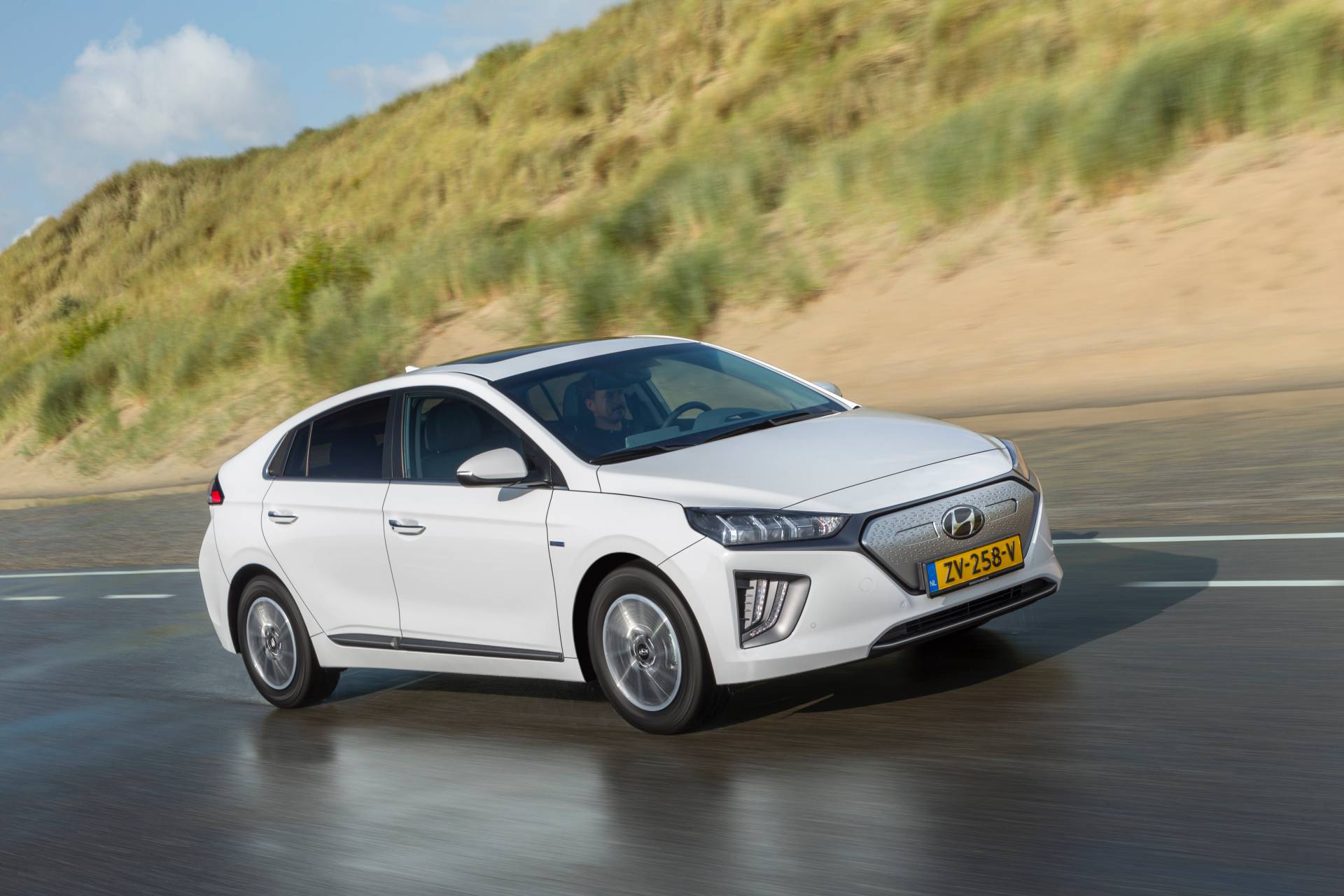 Facelifted 2020 Hyundai Ioniq Electric: Final Specs And New Photos Released