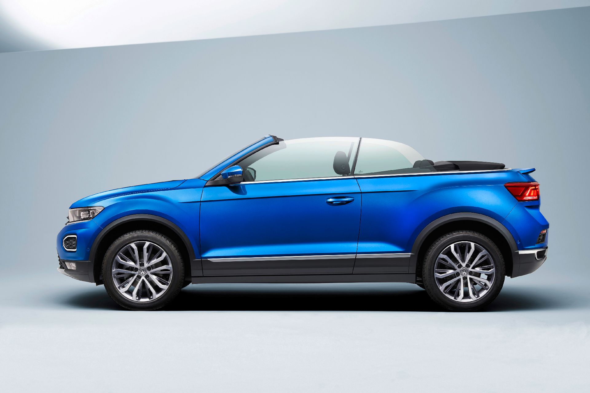 Volkswagen T-Roc Cabriolet Is A Crossover For Droptop Lovers