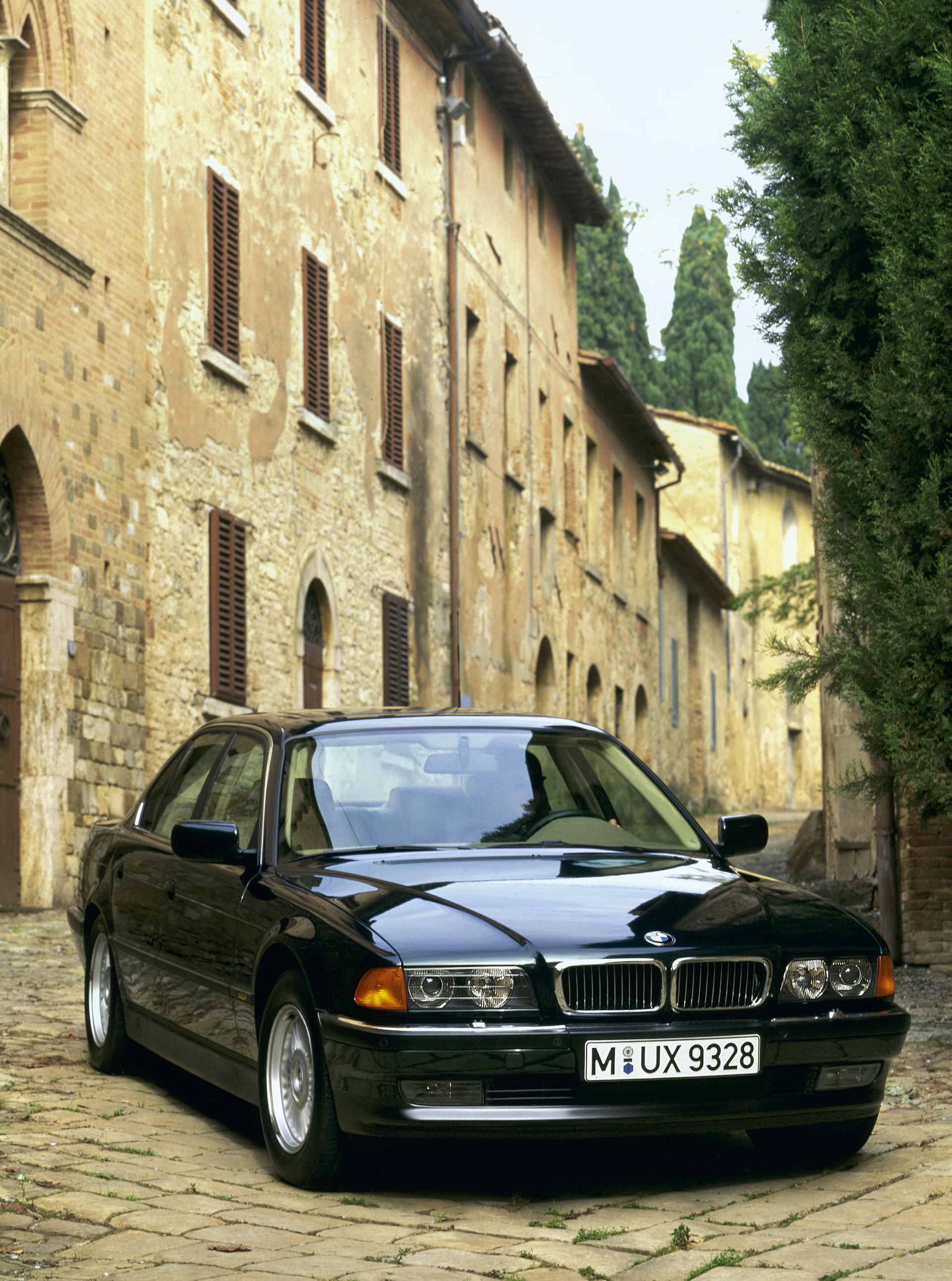 BMW 7-Series: What If The Next Gen Was Inspired By The E38?
