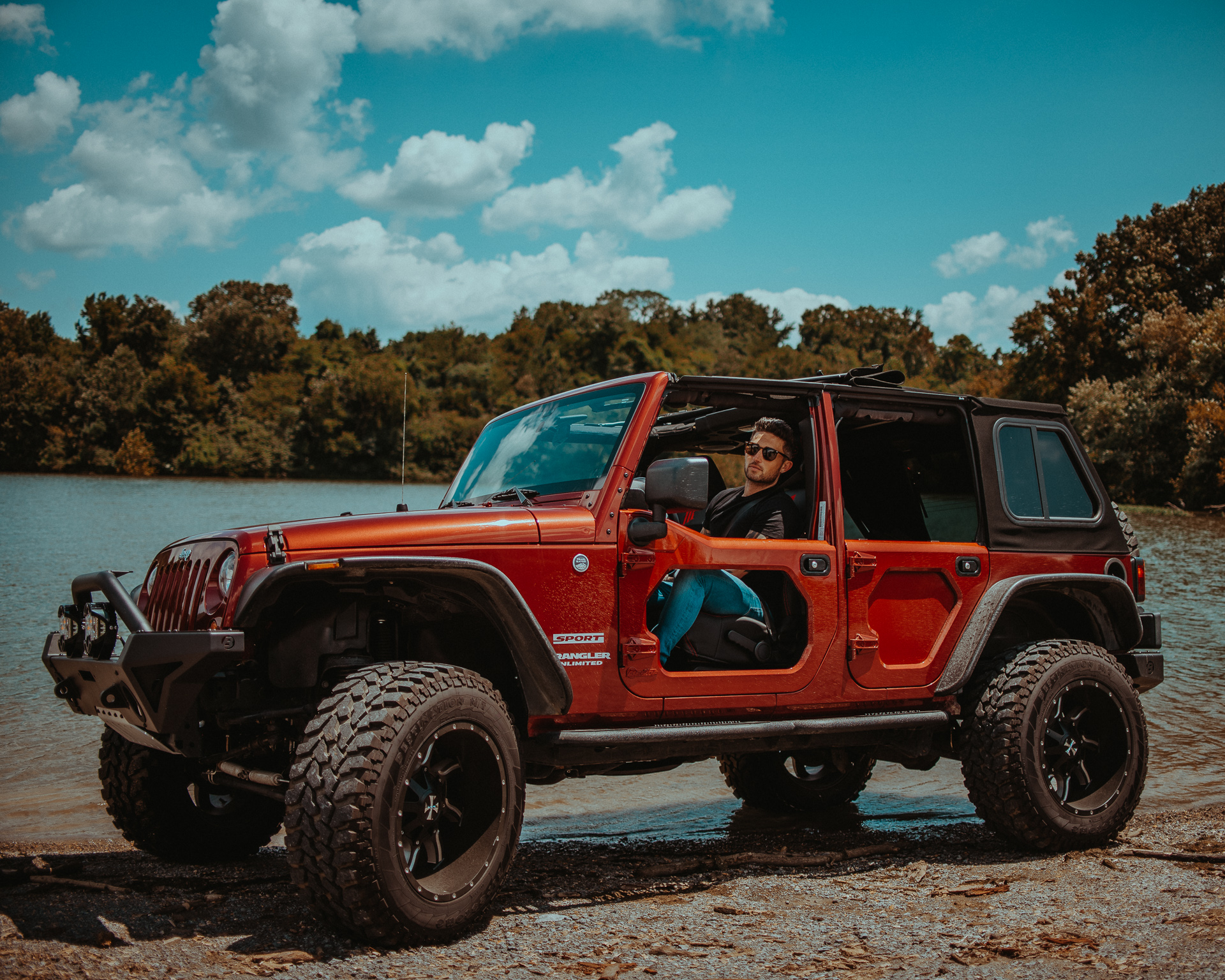 Bestop Builds Custom Jeep Wrangler For Country Music Star Michael Ray