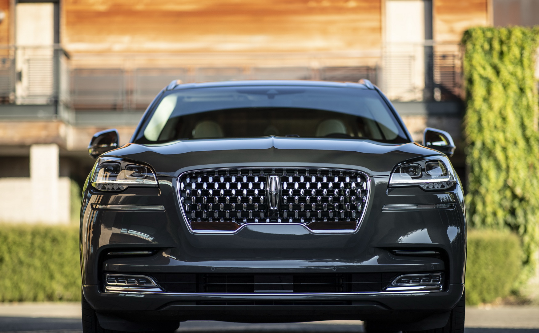 Check Out The 2020 Lincoln Aviator From Every Angle In Huge Photo Gallery