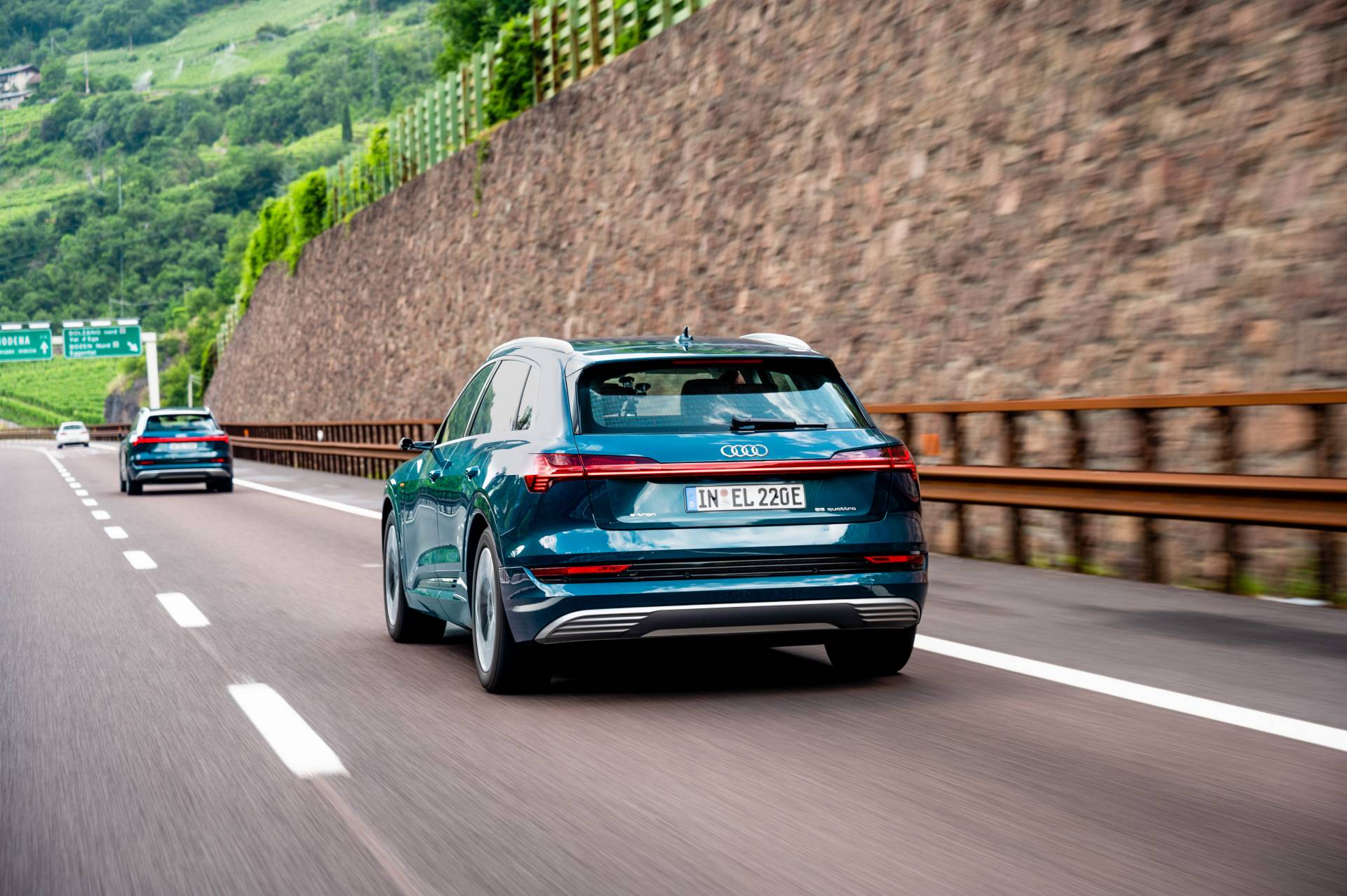 Audi E-Tron Fleet Crosses 10 Countries, Does 1,600 Km In 24 Hours