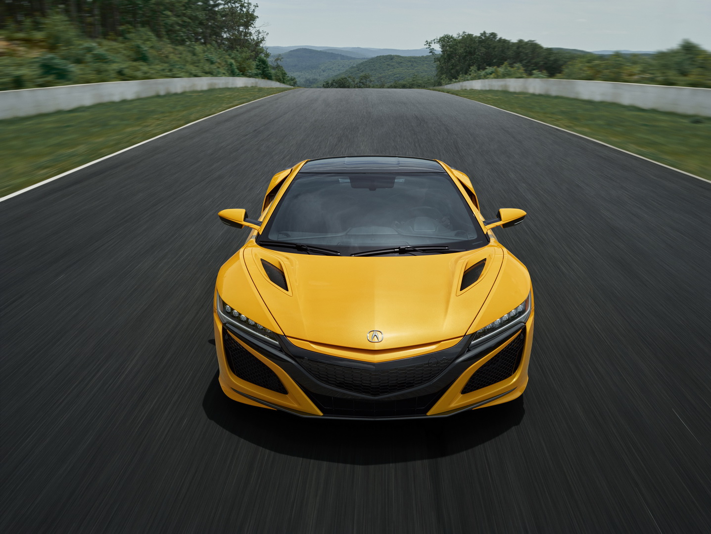 2020 Acura NSX Debuts Second Heritage Color, Indy Yellow Pearl