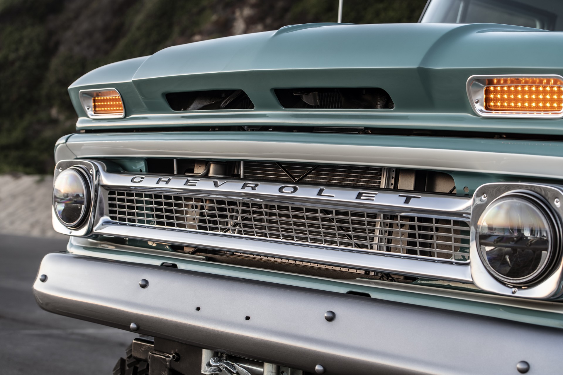 Rtech’s Chevy Ponderosa Will Make You Forget About The Silverado HD