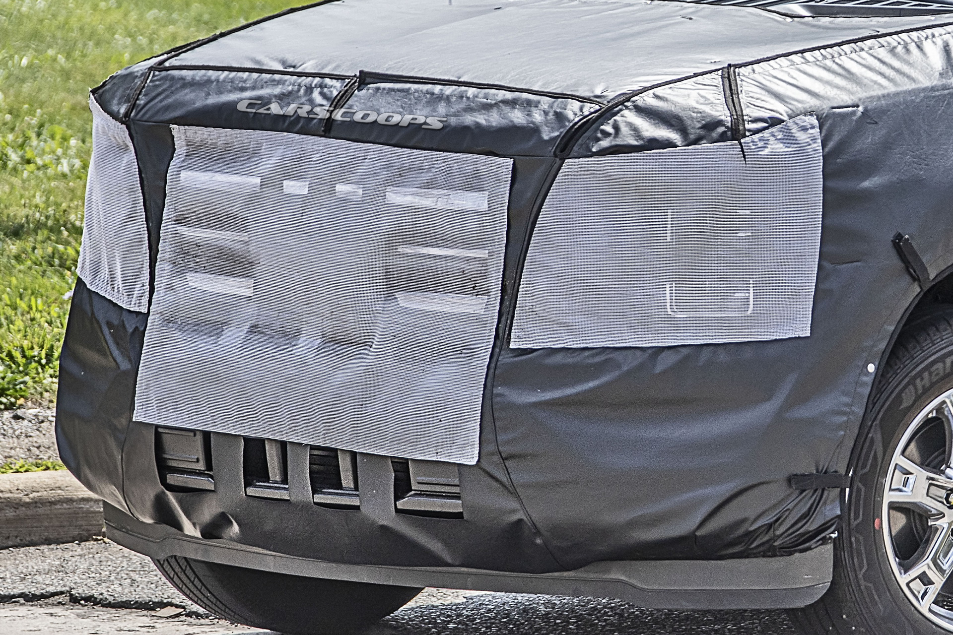 2021 Ford F-150: New Spy Shots Show Next-Gen Truck Wearing An All-Black Suit