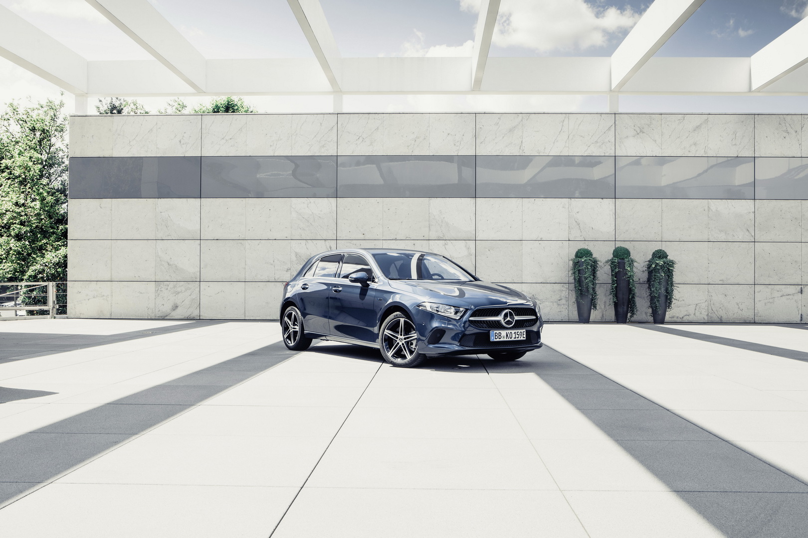 Mercedes-Benz A250e And B250e Plug-In Hybrids Are On Deck