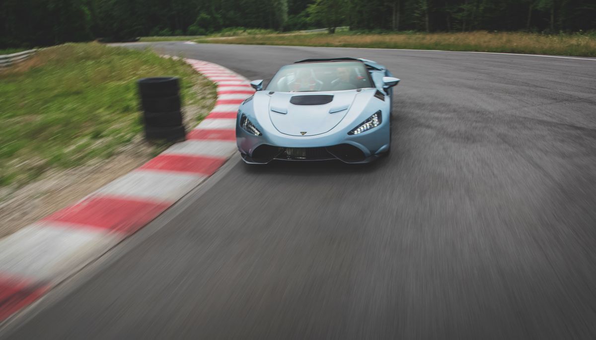 Tushek TS 900 H Apex Is A 937 HP Hybrid Hypercar From Slovenia