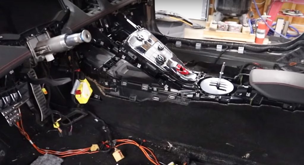 This Is The First Lamborghini Huracan With A Six-Speed Manual