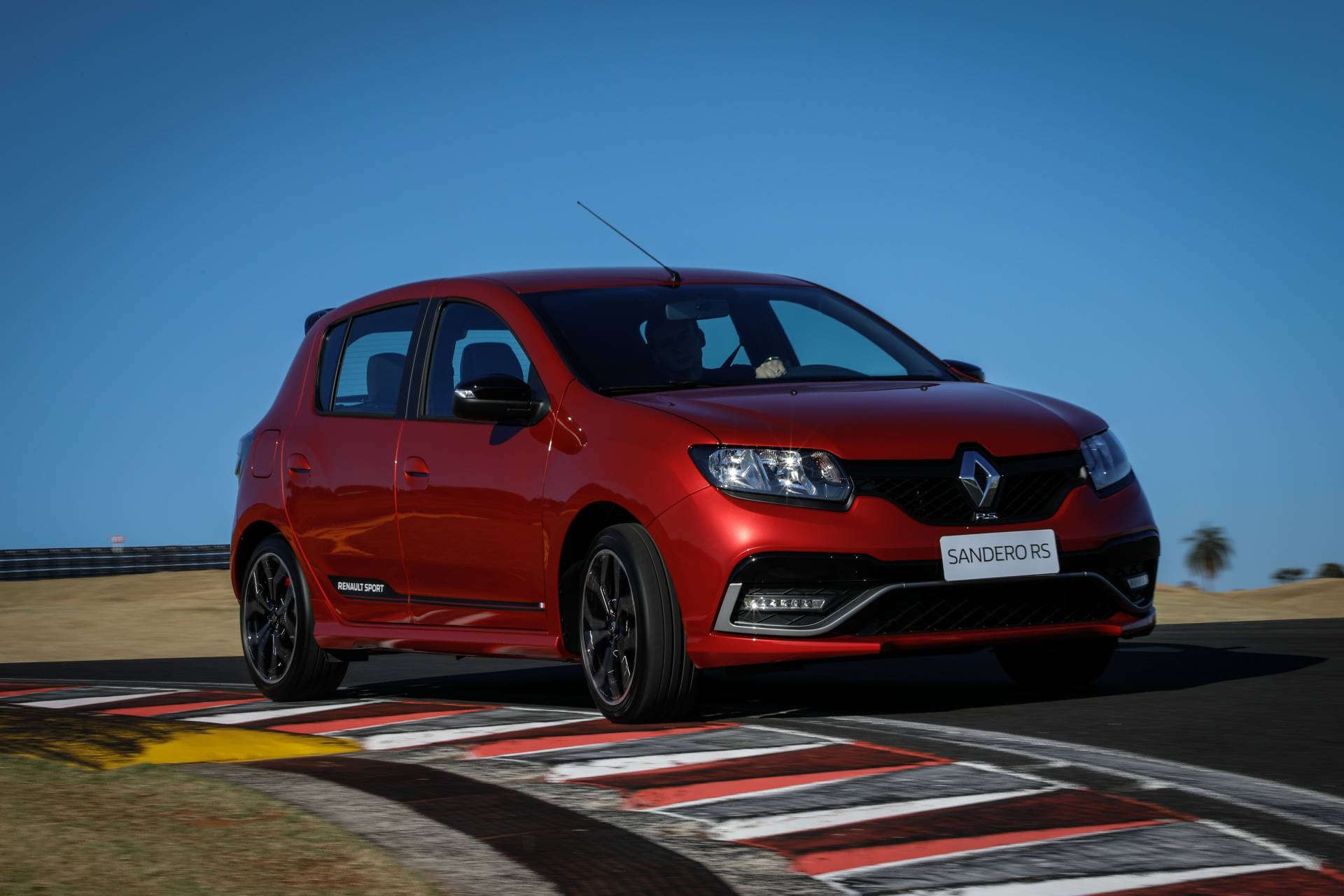 2020 Renault Sandero RS Revealed, Remains A South America-Only Affair