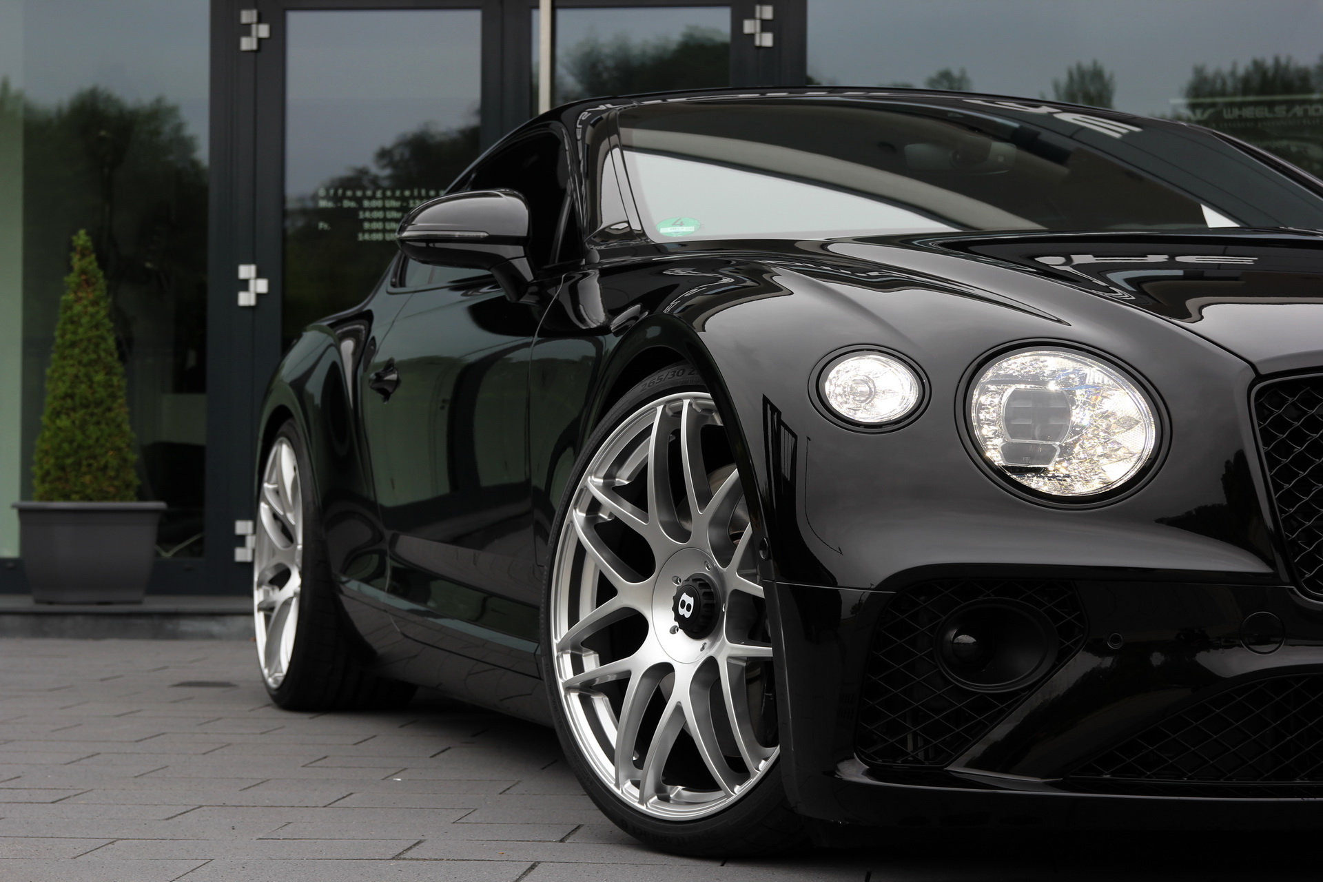 Wheelsandmore Dials New Bentley Continental GT To 784 HP