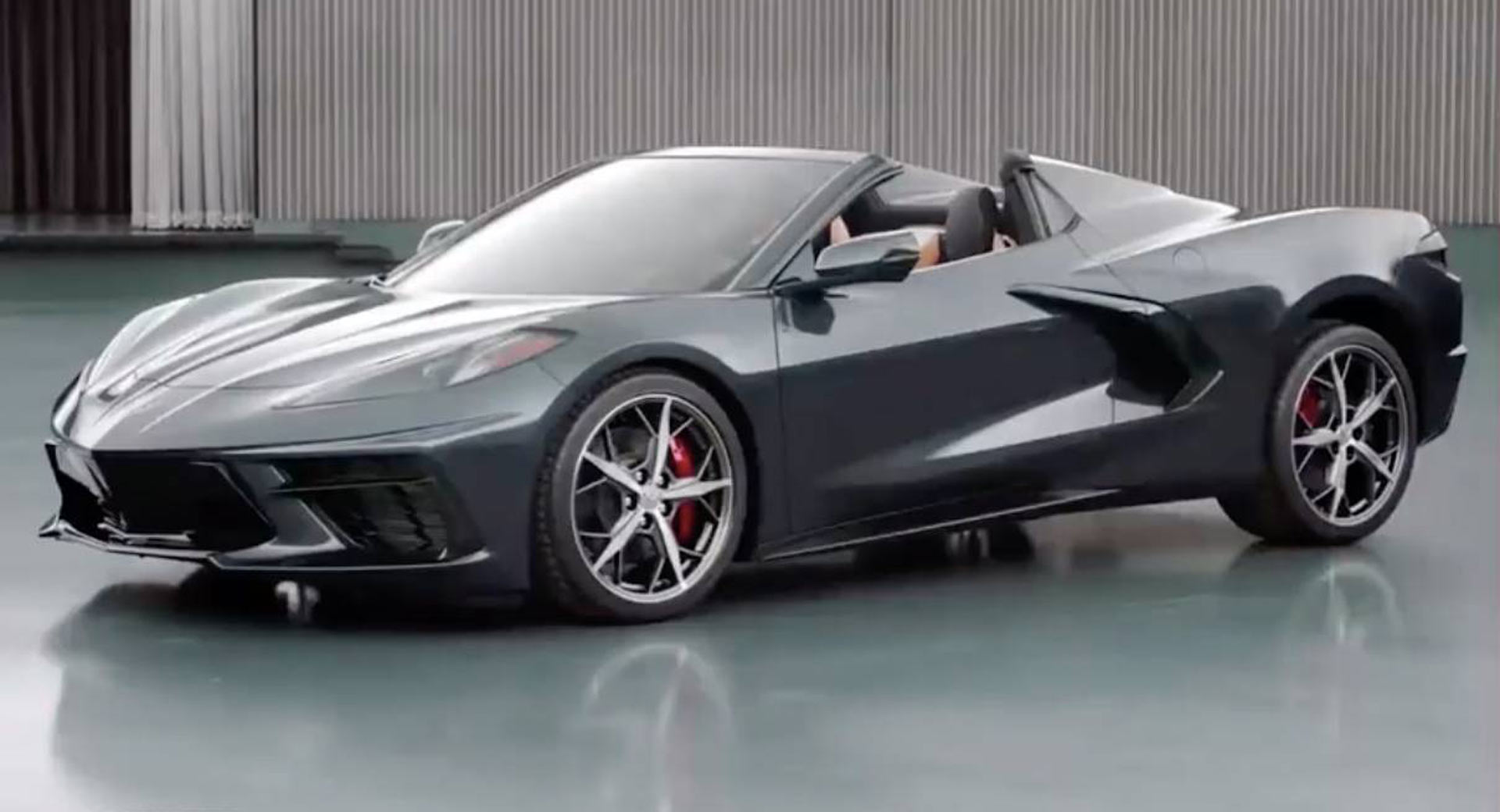 New Corvette Stingray Convertible Only Weighs 102 Pounds More Than