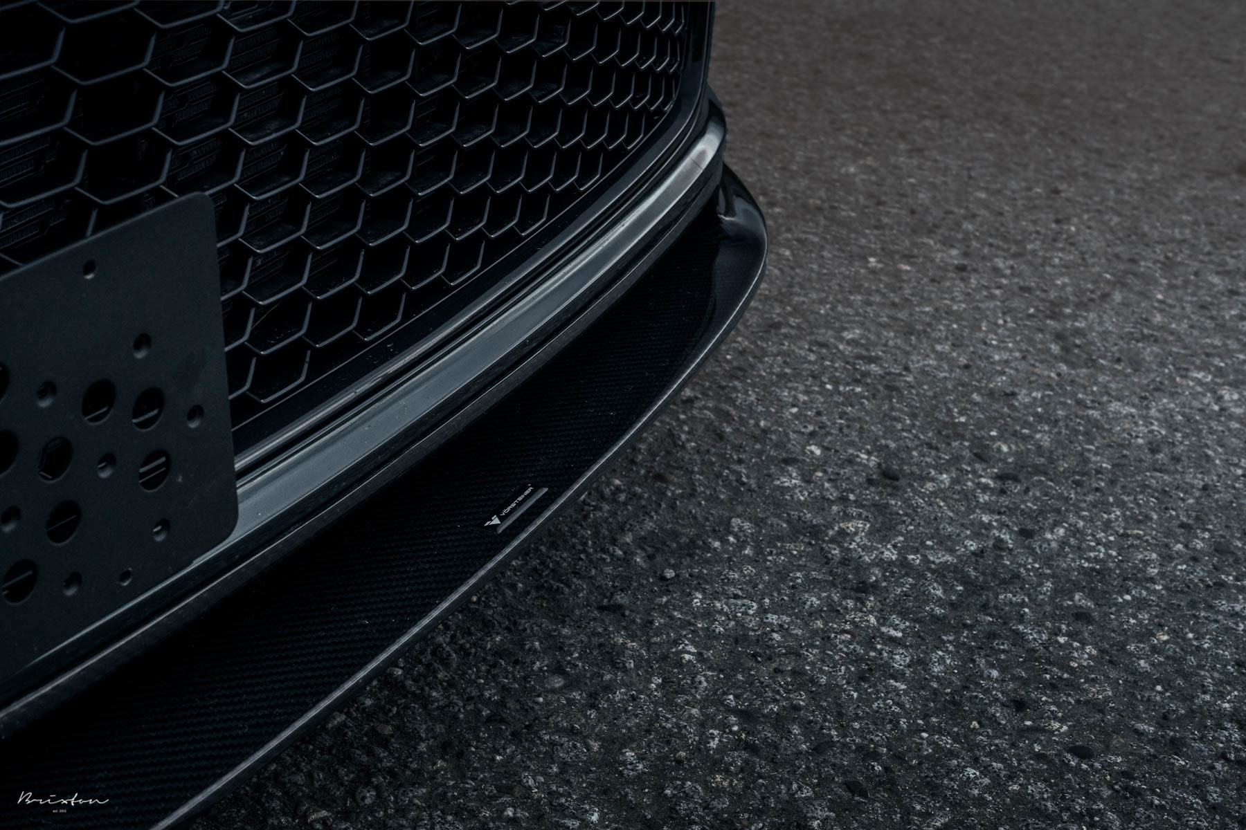 This Audi R8 Is A Perfect Example Showing Dark Grey And Bronze Do Match