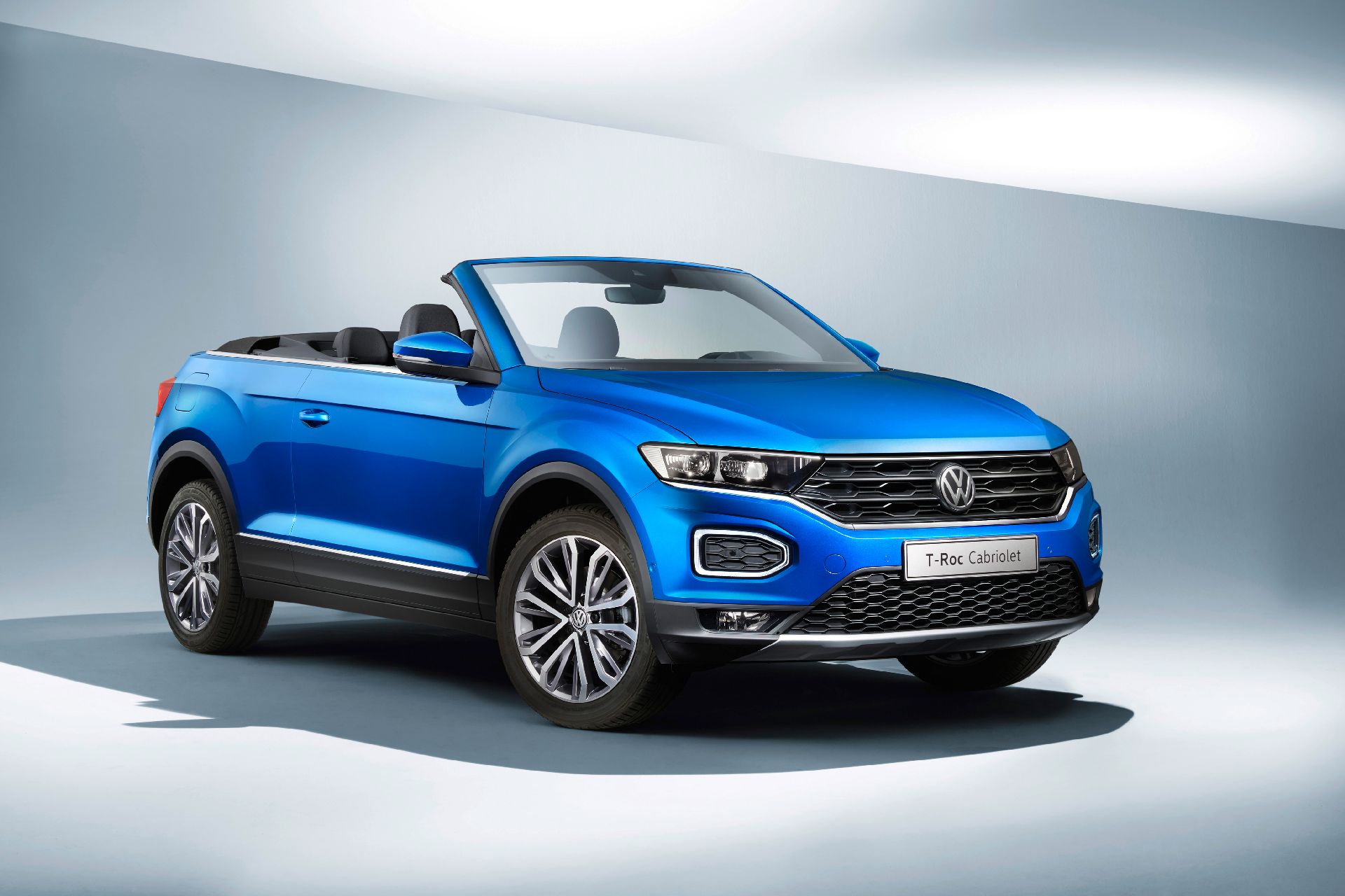 Volkswagen T-Roc Cabriolet Is A Crossover For Droptop Lovers