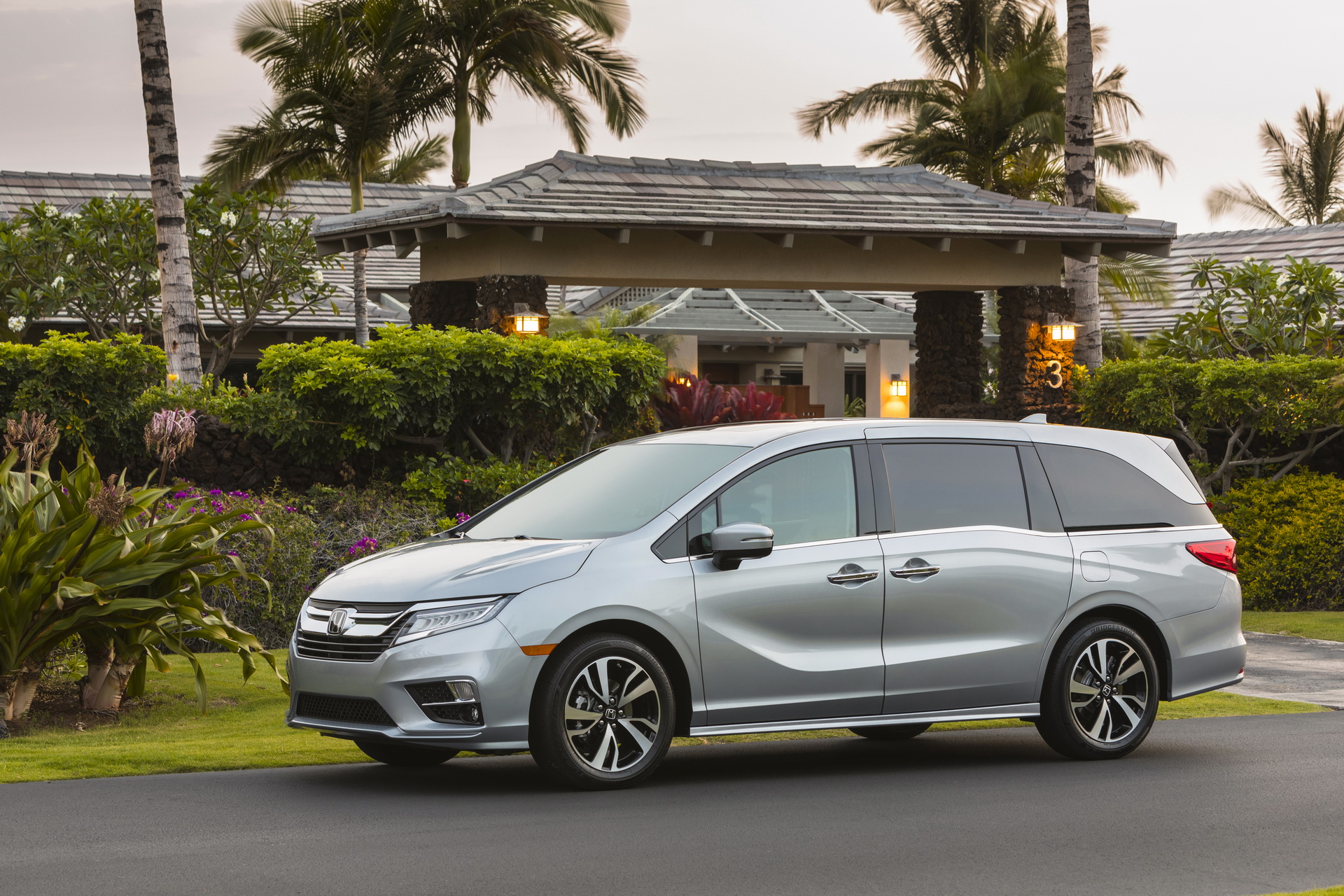 2020 Honda Odyssey Gains Special Package For 25th Anniversary